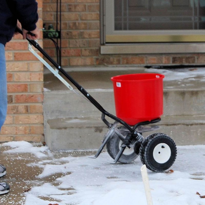 Suncast - Handheld Ice Melt Spreader