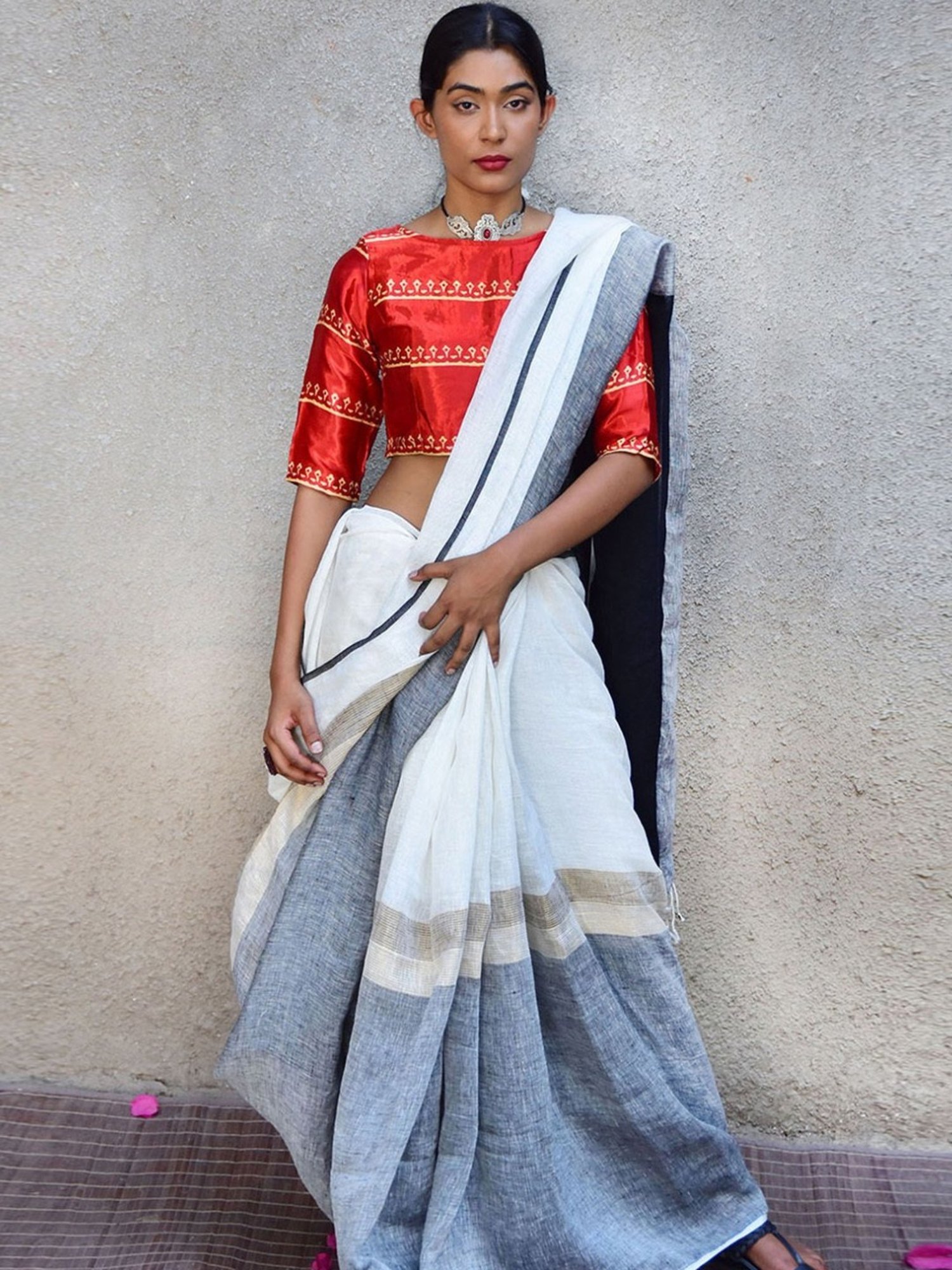 Chidiyaa White Stardust Neoma Handwoven Linen Saree