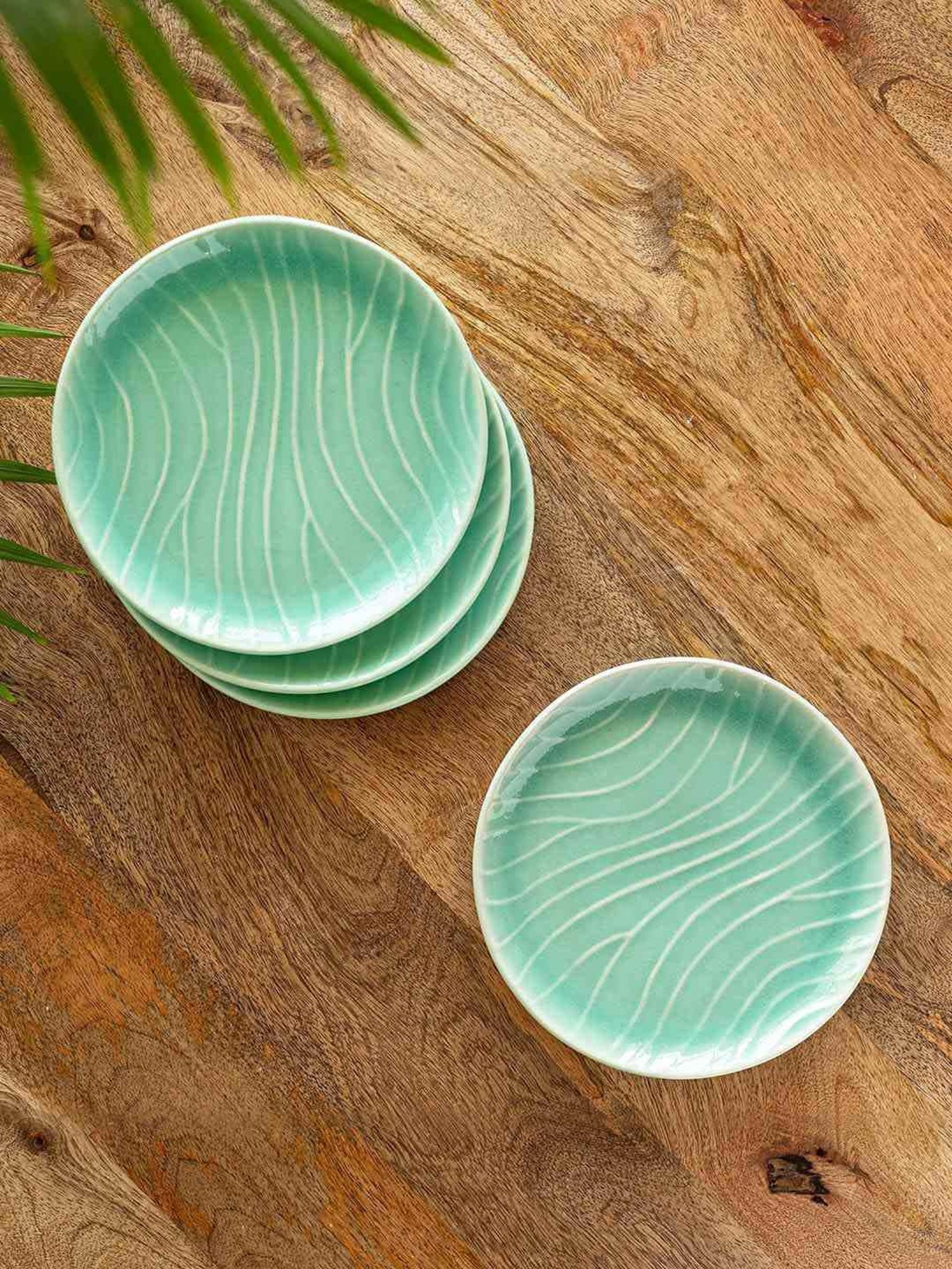 Nestasia Premium Quality Mandala Yellow Spiral Printed Square Shaped Ceramic Plate With Handle