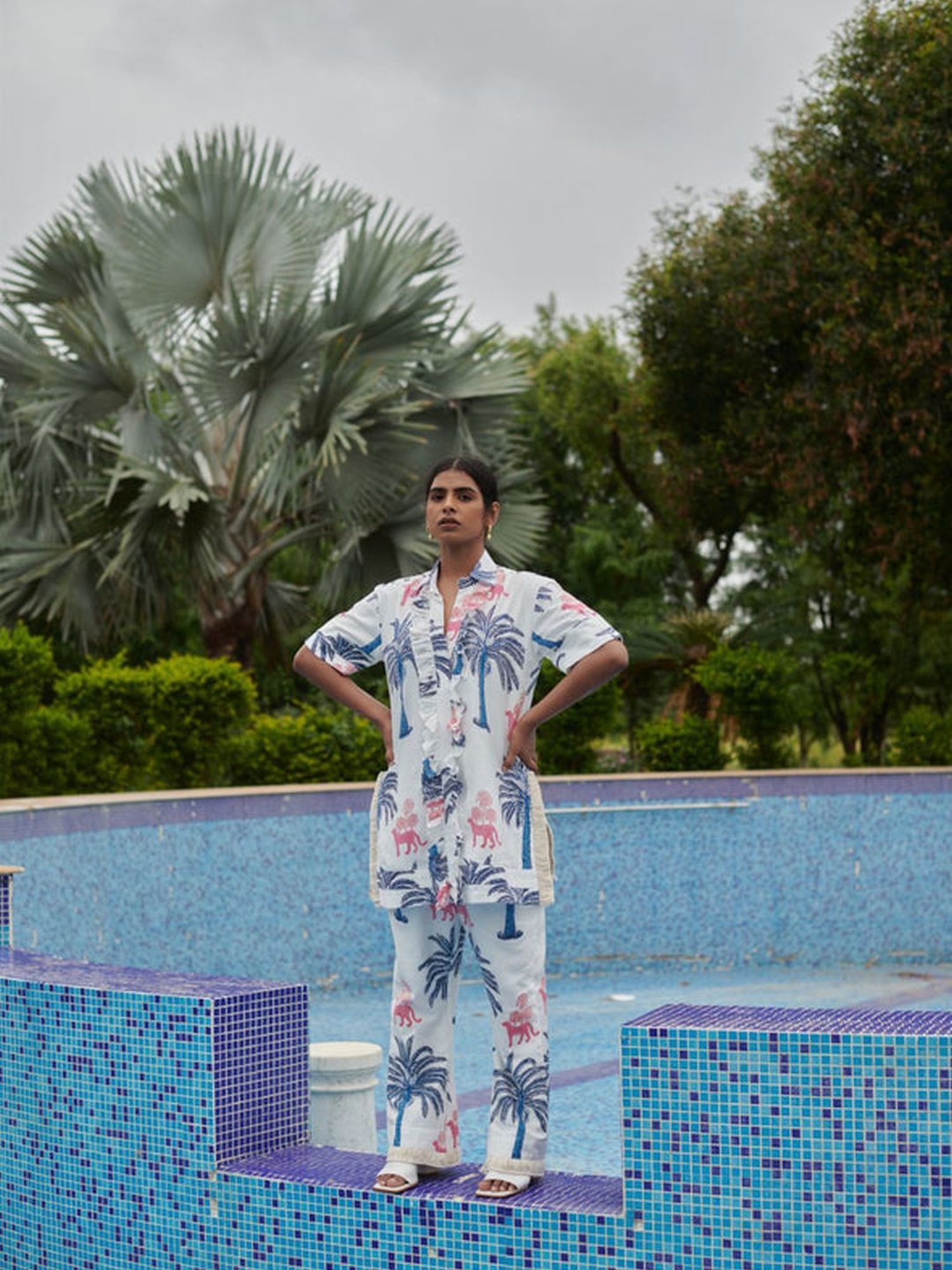 Khajoor Studio White & Blue Sundaze Khajoor Pink Panther Shirt Shirt & Pant Co-ord Set