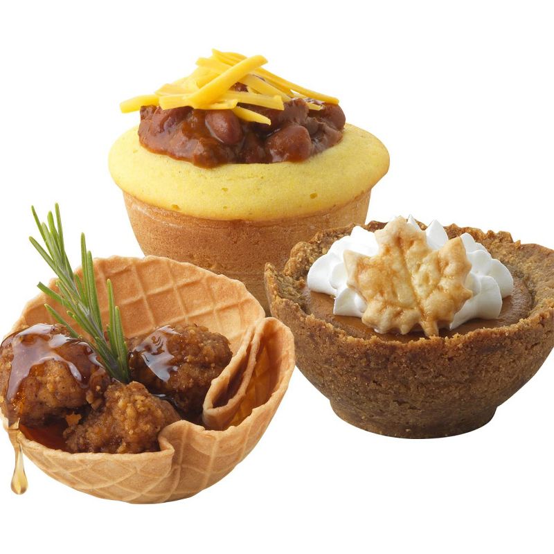 Nordic Ware Natural Aluminum Commercial Hi-Dome Covered Pie Pan