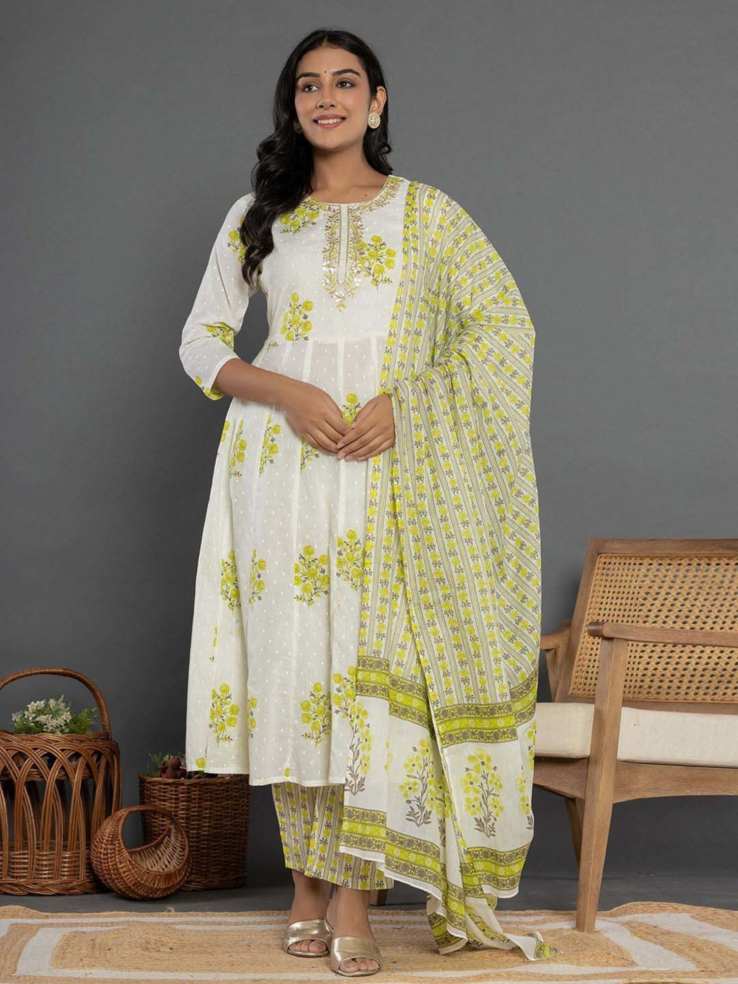 Yufta Green & White Cotton Printed Kurta Pant Set With Dupatta