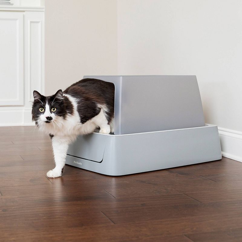 PetSafe ScoopFree Phone App Connected Smart Automatic Self-Cleaning Litter Box