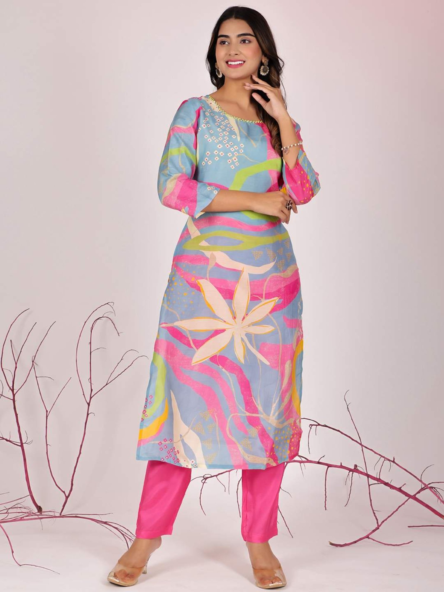 READIPRINT FASHIONS Blue & Pink Floral Print Kurta Pant Set