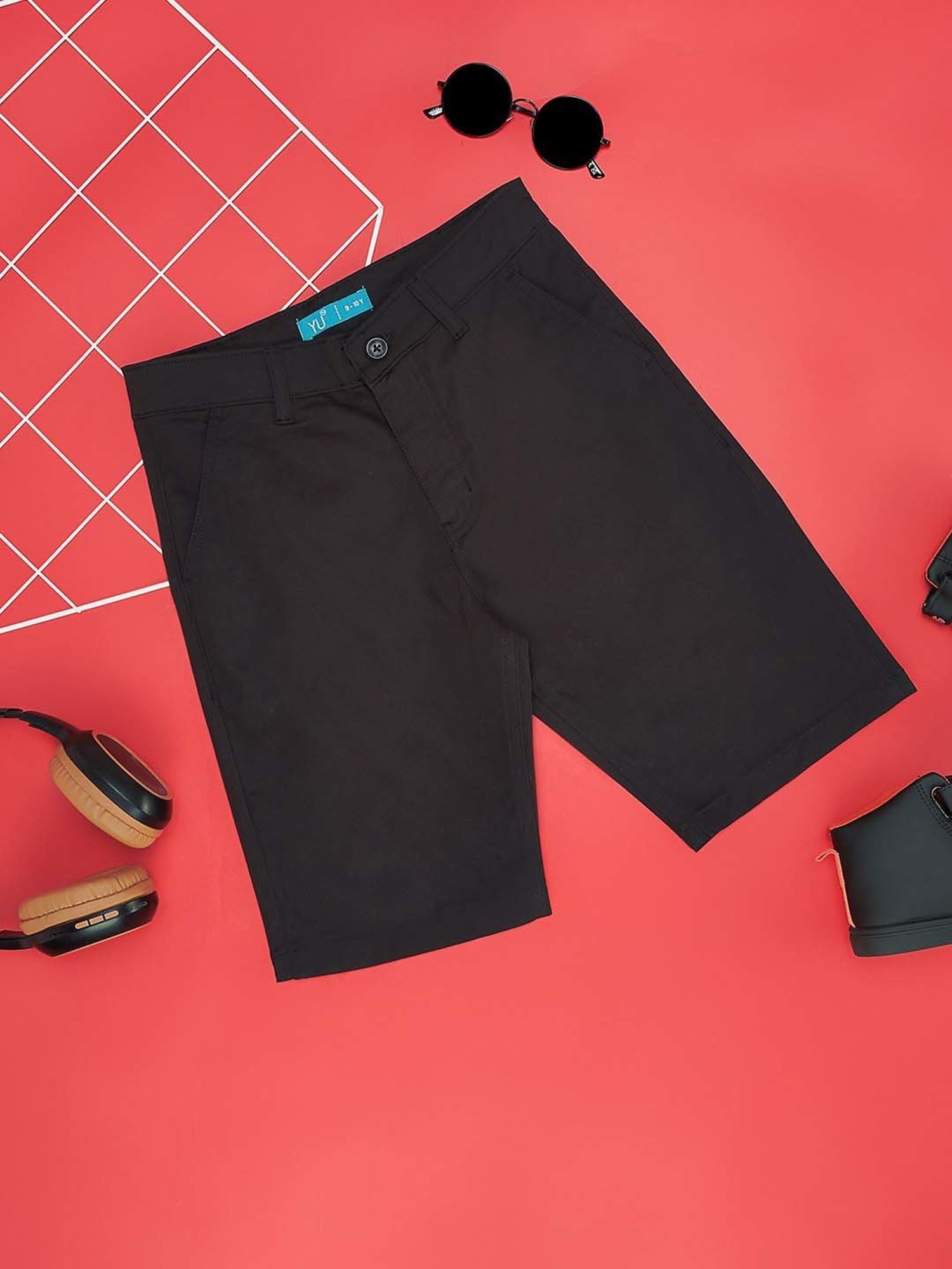 YU by Pantaloons Kids Black Cotton Regular Fit Shorts