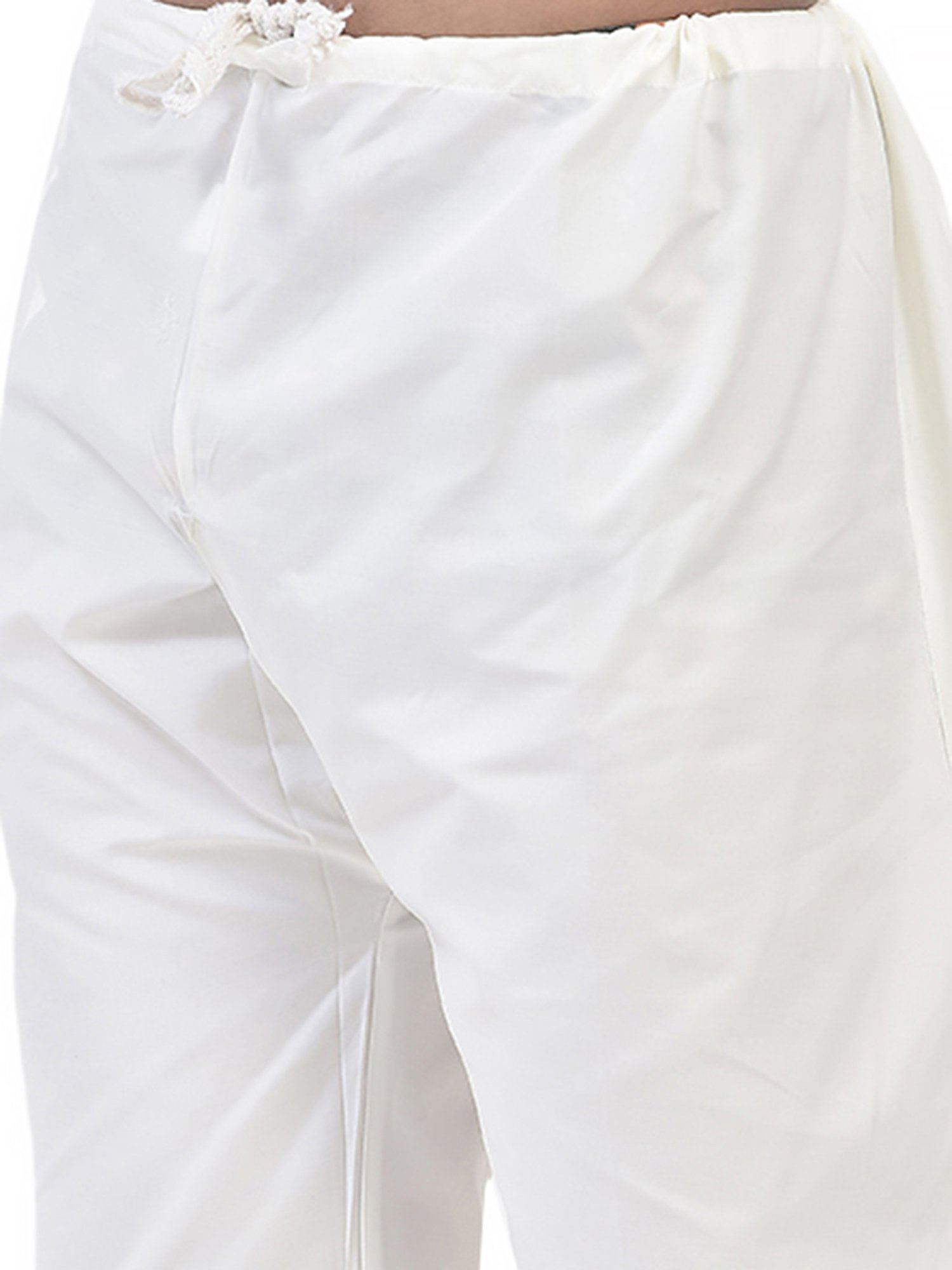 SG LEMAN Peach & White Regular Fit Self Design Kurta & Pyjamas Set