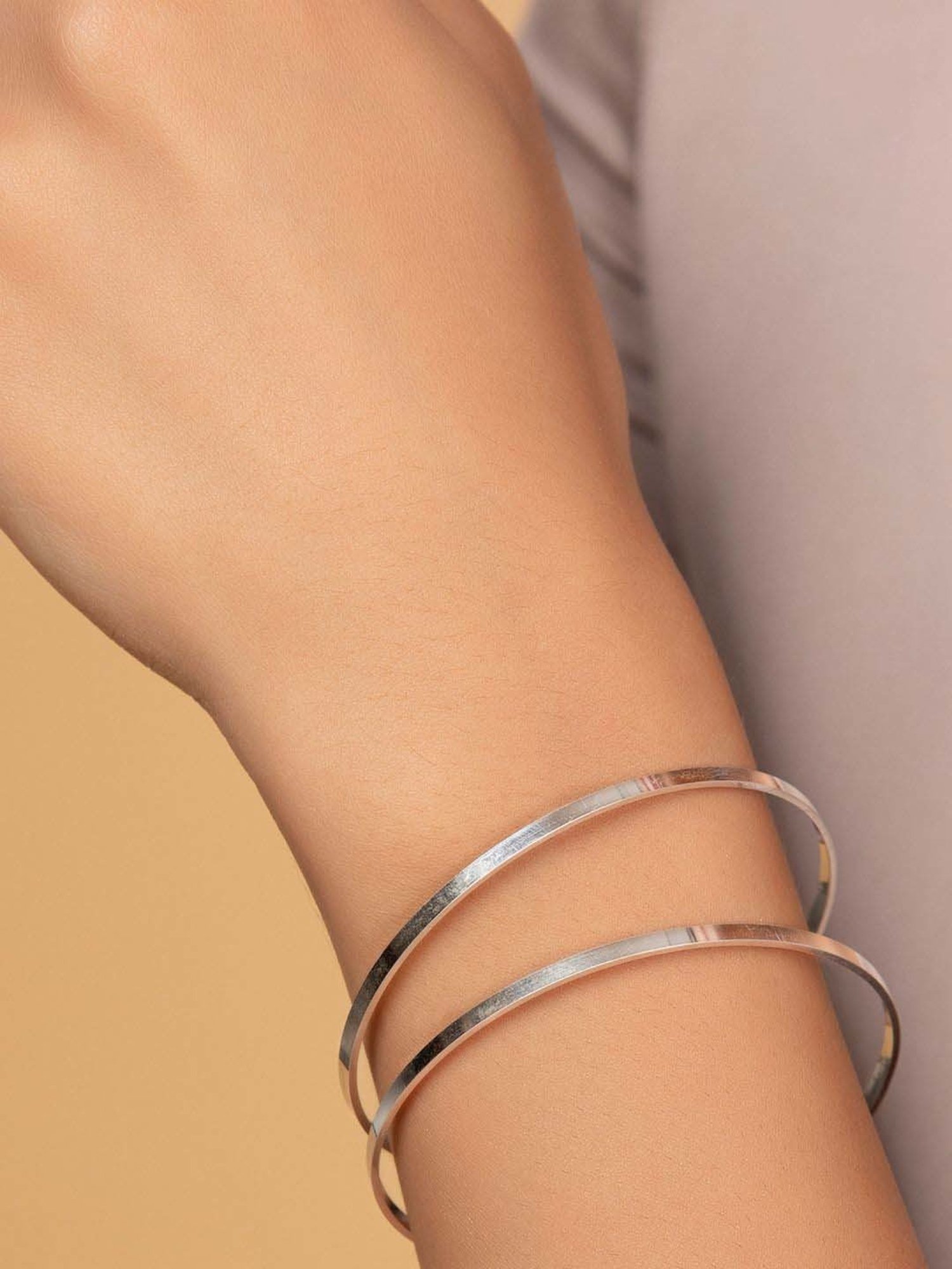 Zavya 92.5 Sterling Silver Round Bangle for Women - Set of 2