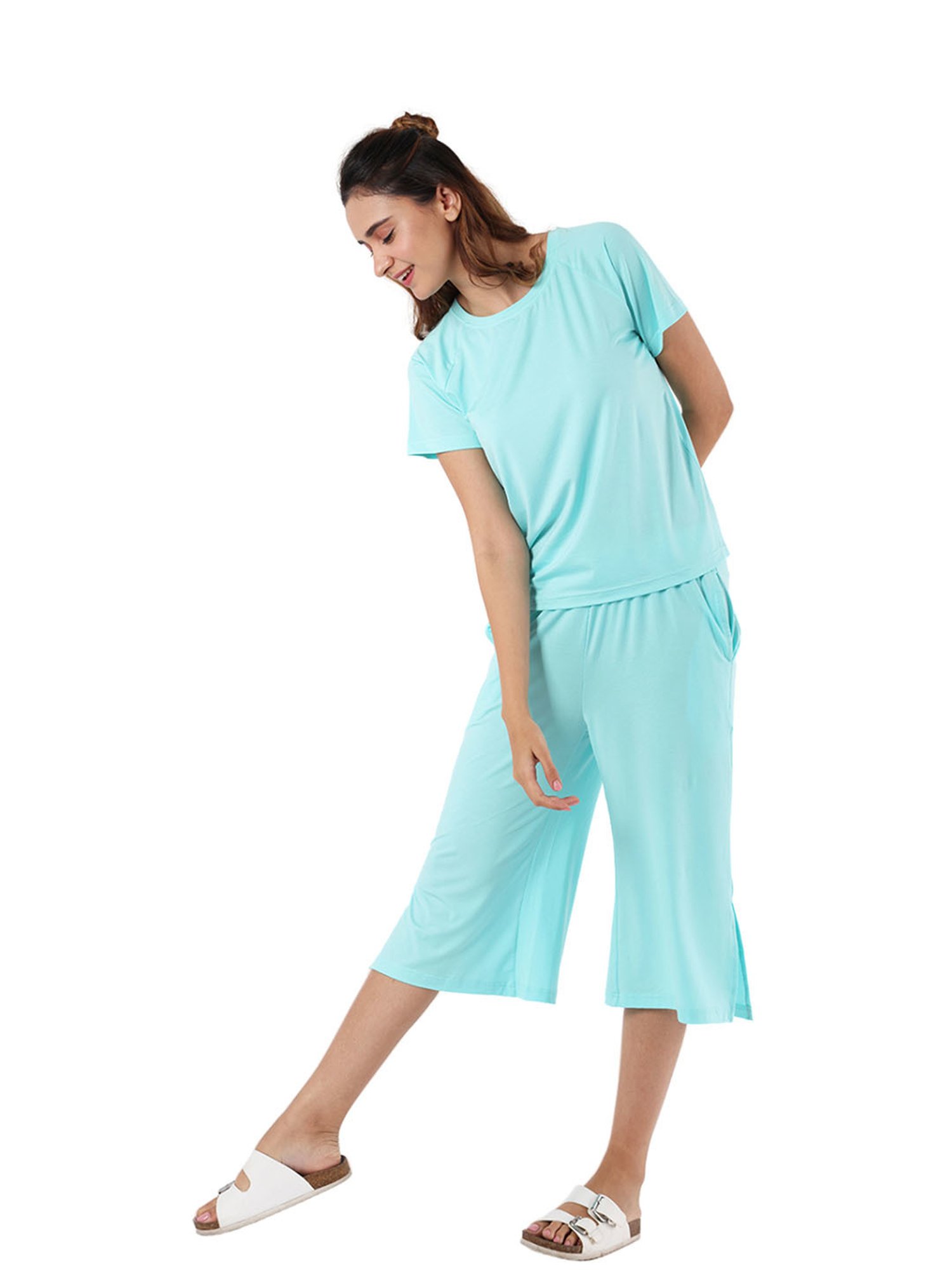 Nite Flite Light Blue T-Shirt With Capris