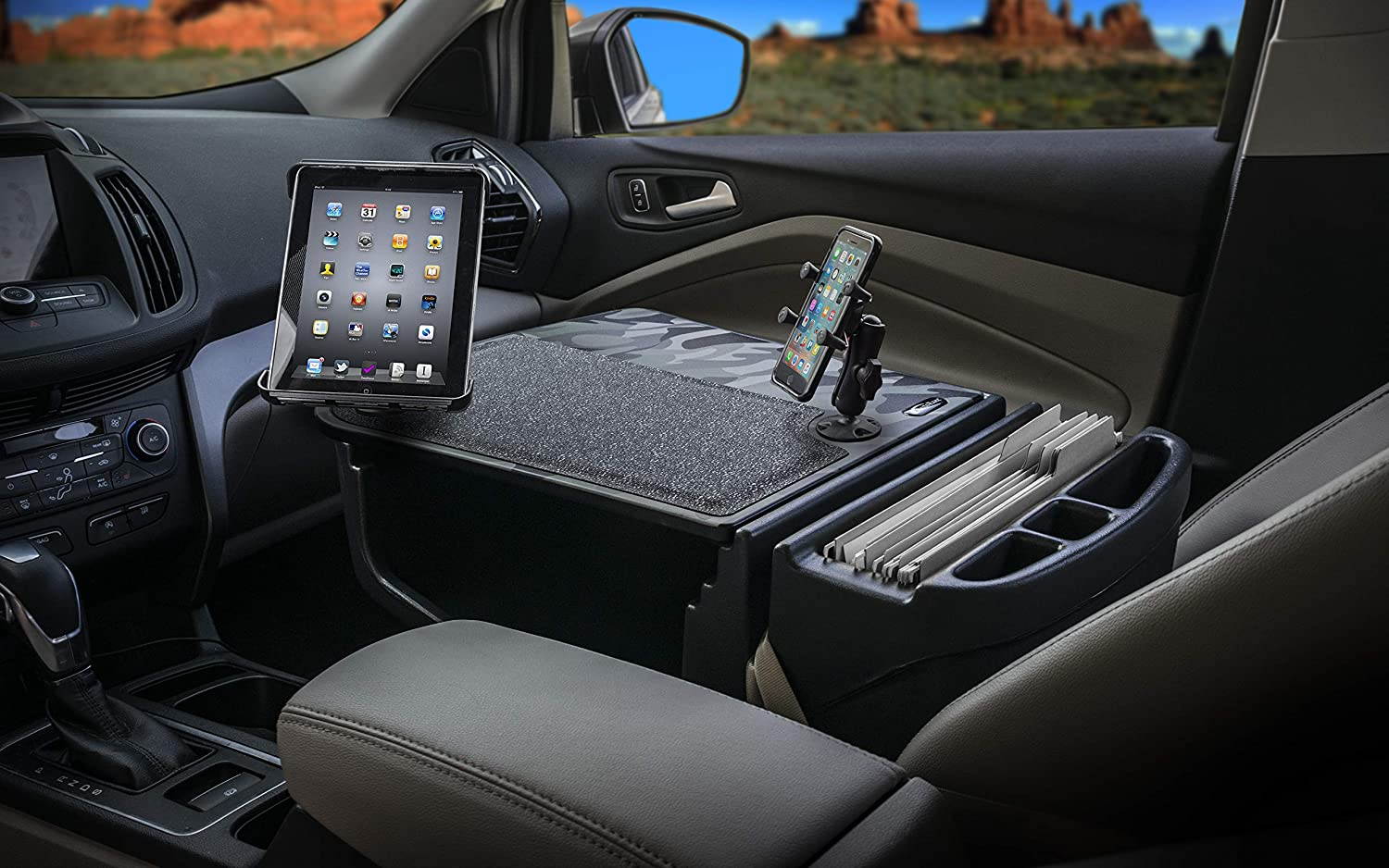 AutoExec AUE08600 Efficiency GripMaster Car Desk Green Camouflage Finish with Built-in 200 Watt Power Inverter, Phone Mount and Tablet Mount 

AESGrip-02-Tab-Phone-GC