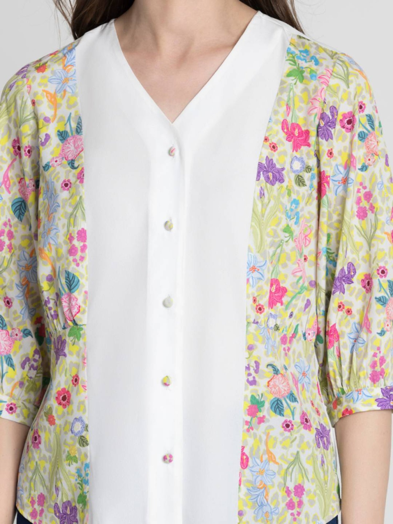 SHAYE White & Green Floral Print Top