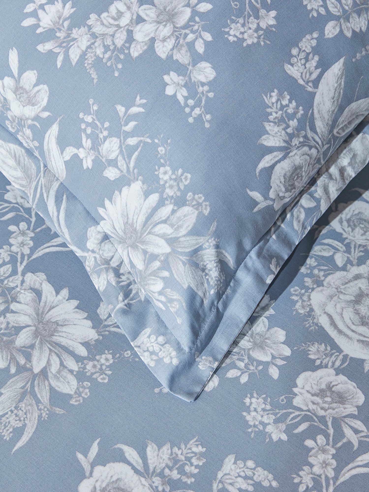 Westside Home Dark Blue Floral Print Double Bed Flat Sheet & Pillowcase