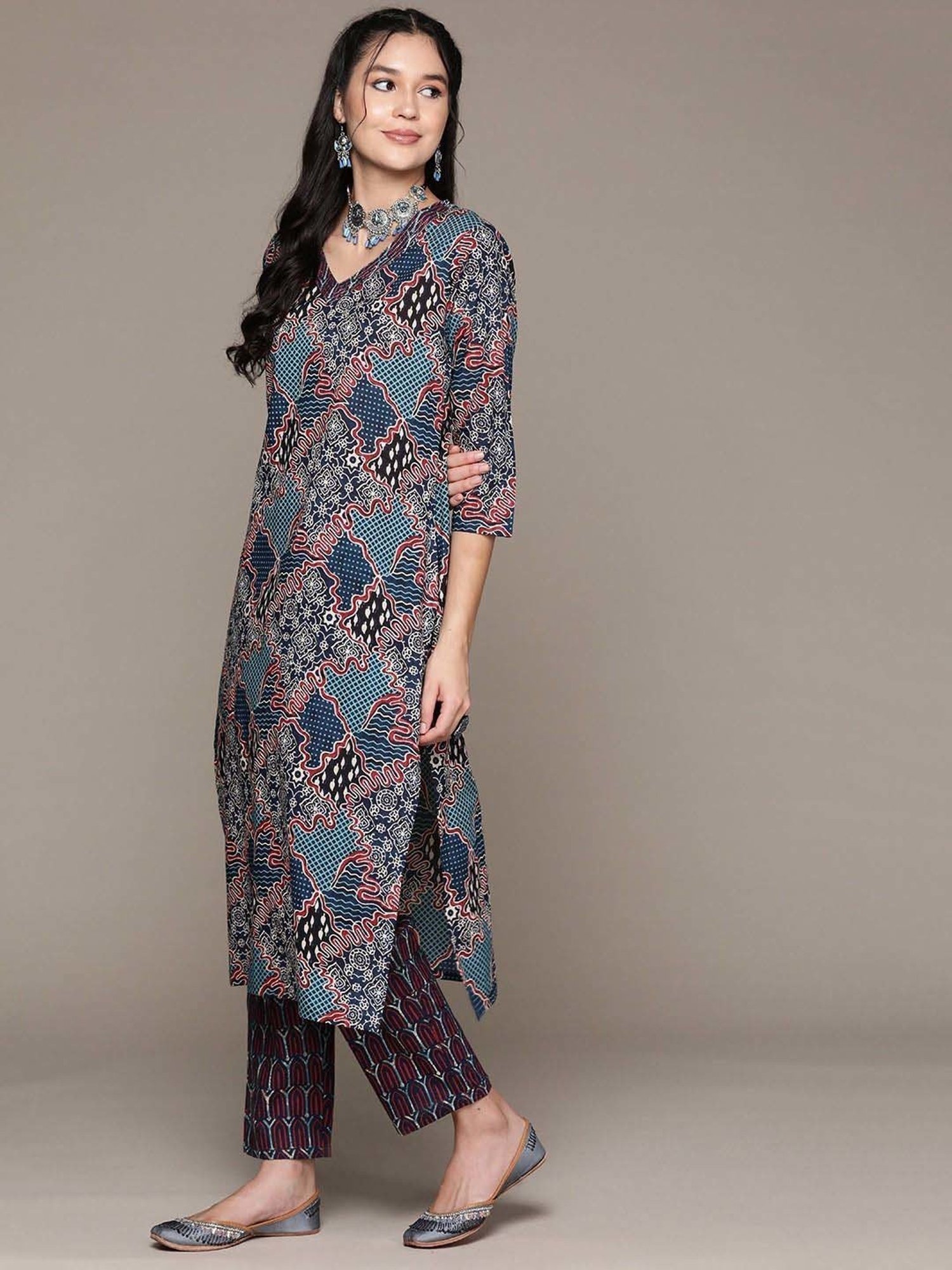 READIPRINT FASHIONS Blue Cotton Printed Kurta Pant Set
