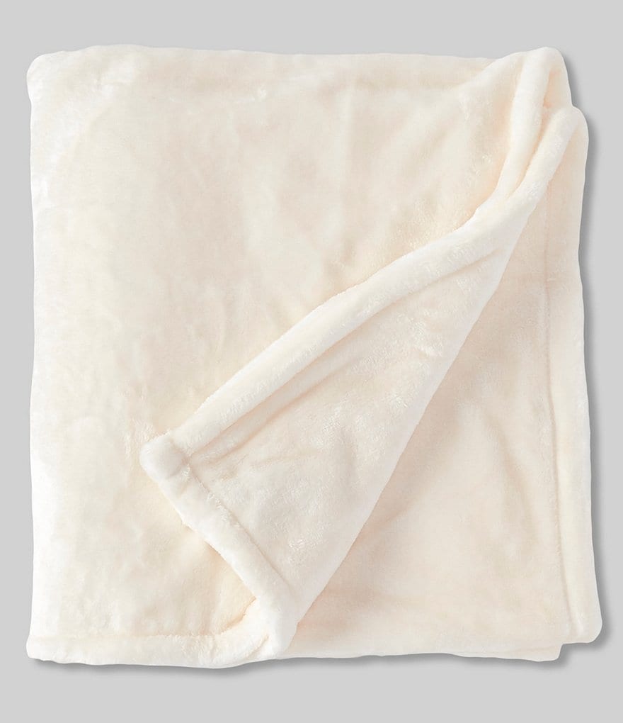 Noble Excellence Ava Plush Throw