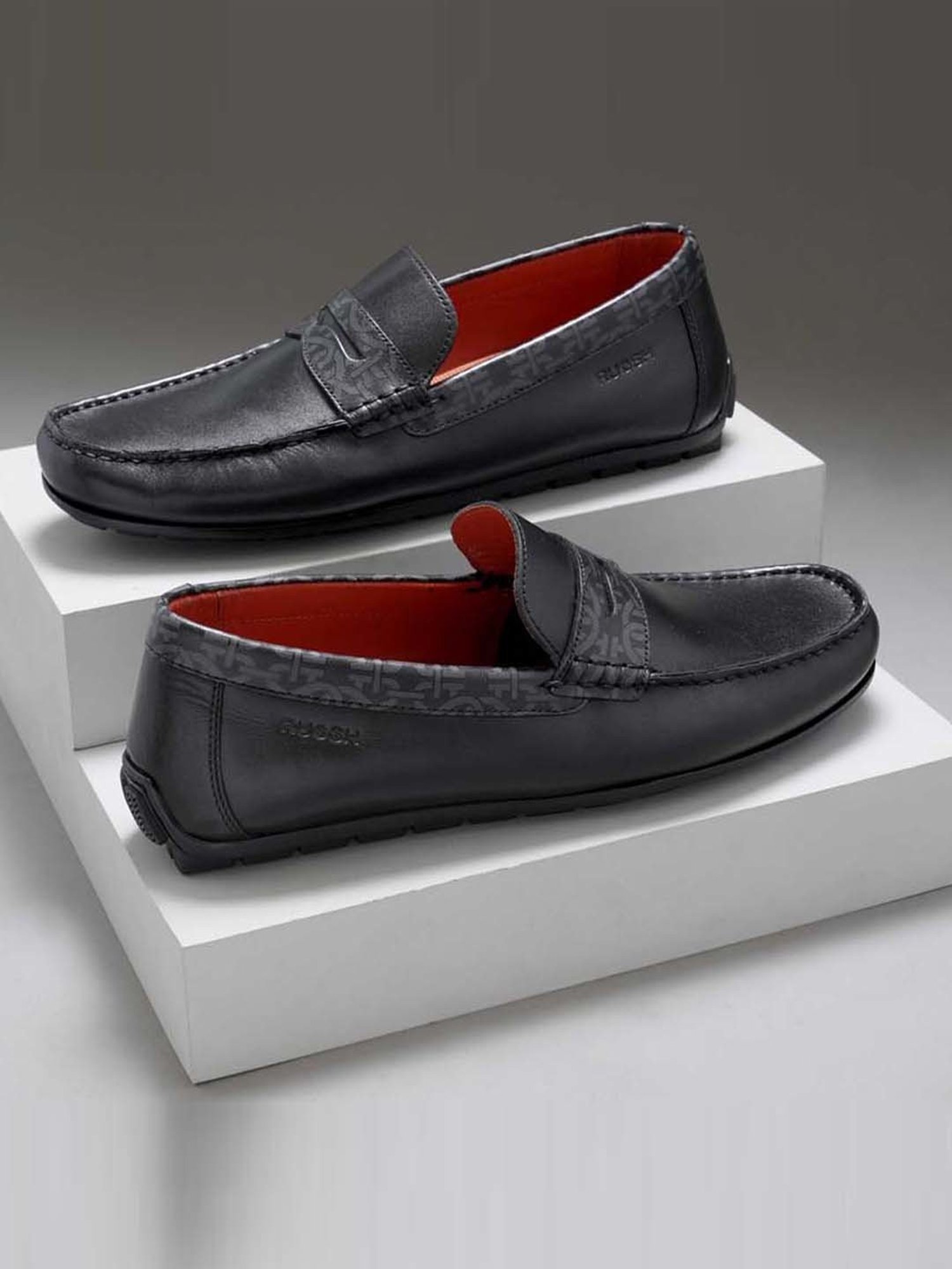 Ruosh Men's The Severo Black Loafers