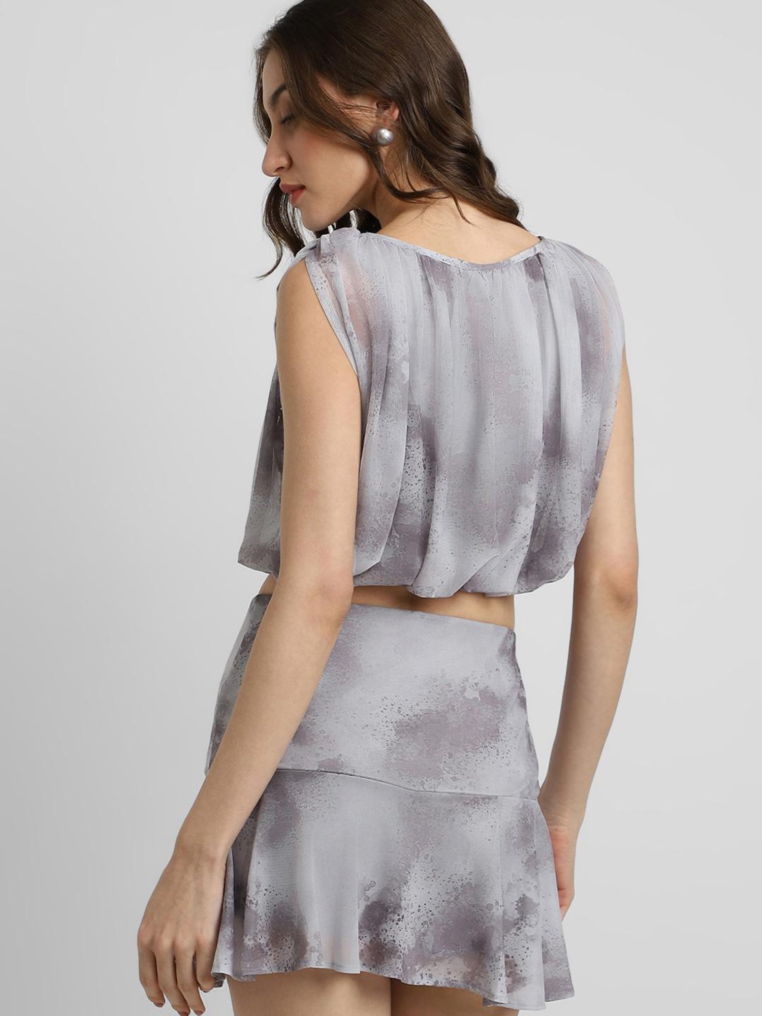 Forever 21 Grey Printed Crop Top