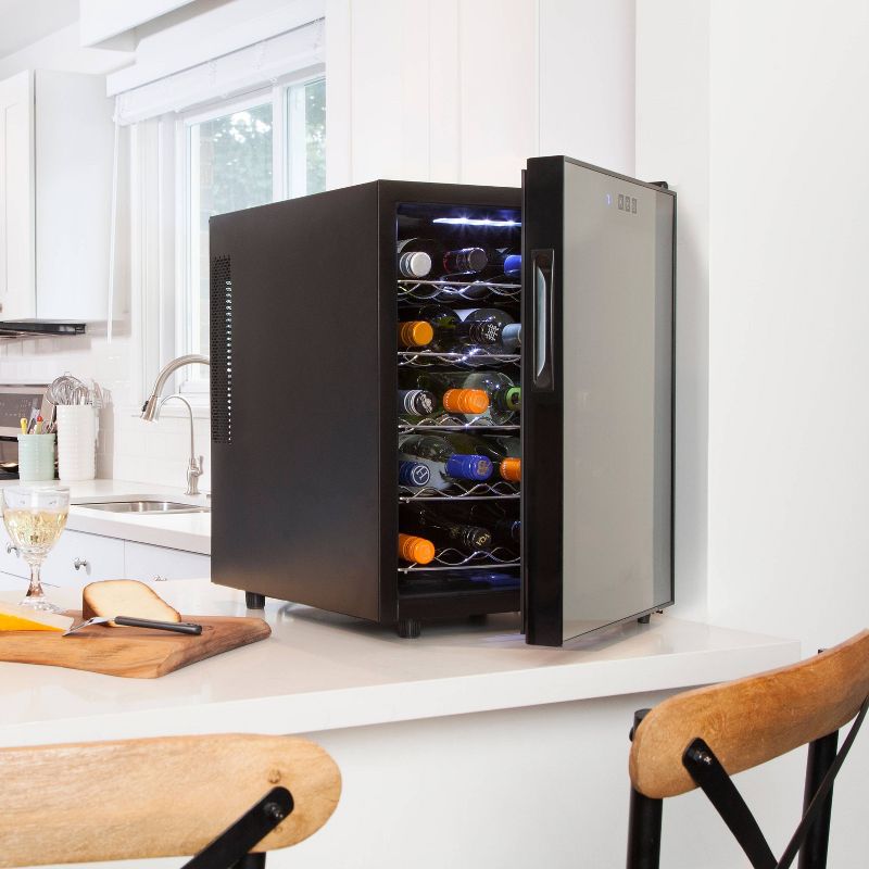 Koolatron 20-Bottle Wine Cooler - Jet Black