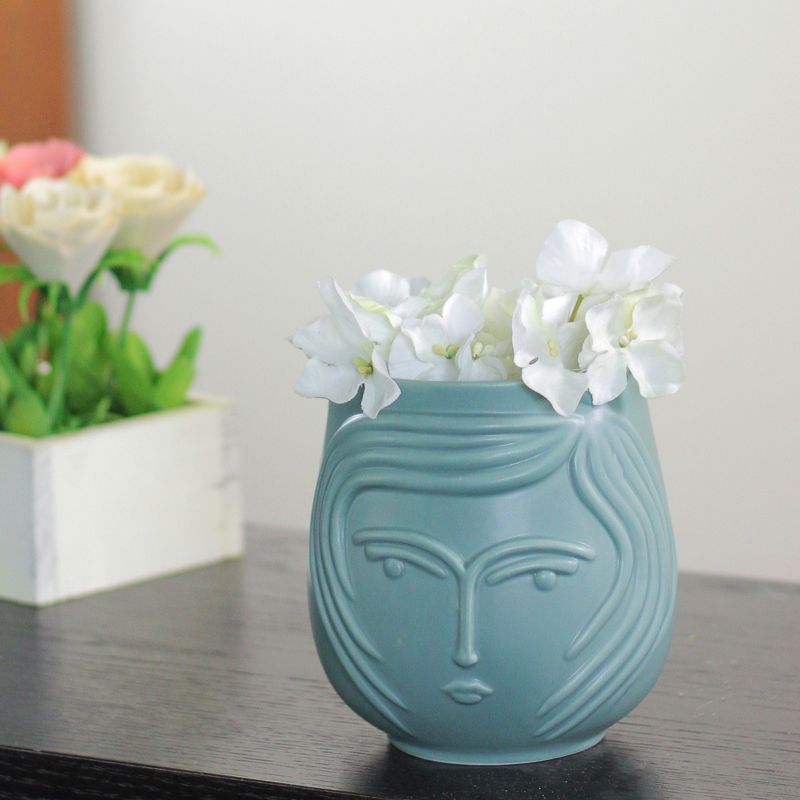 The HC Companies Cascade 13 Inch Round 23 Inch Tall Self Watering Indoor/Outdoor Flower Planter Pot with Soil Saver Liner and Drain Plug, Glossy White