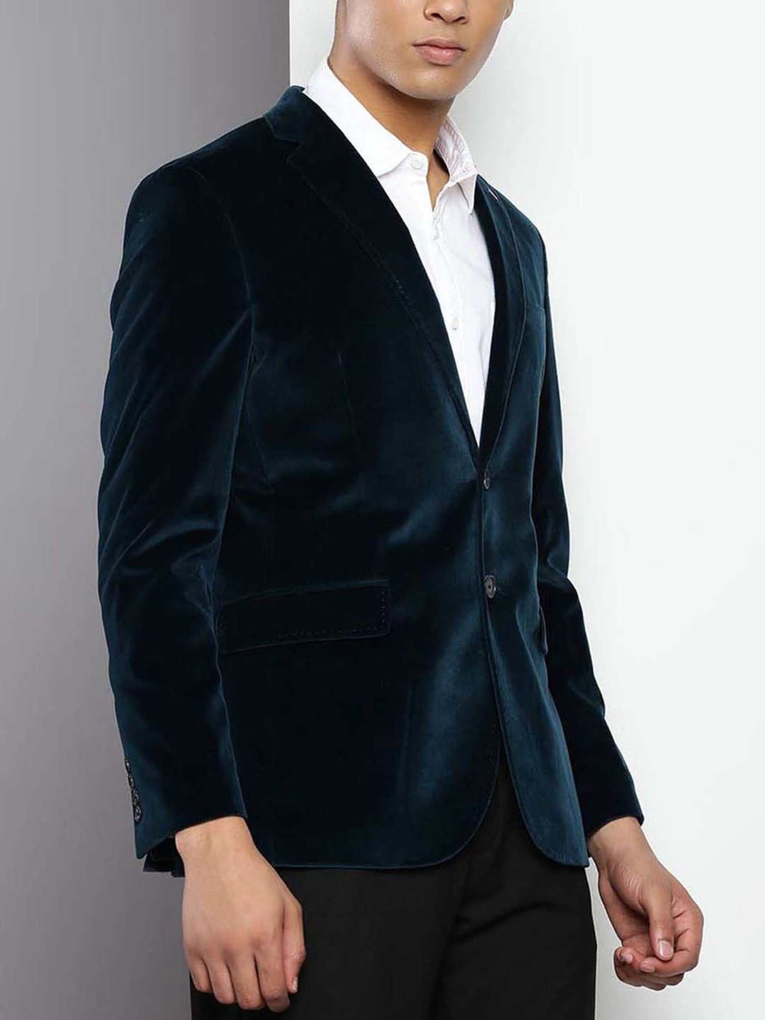 Vastramay Black Regular Fit Blazer