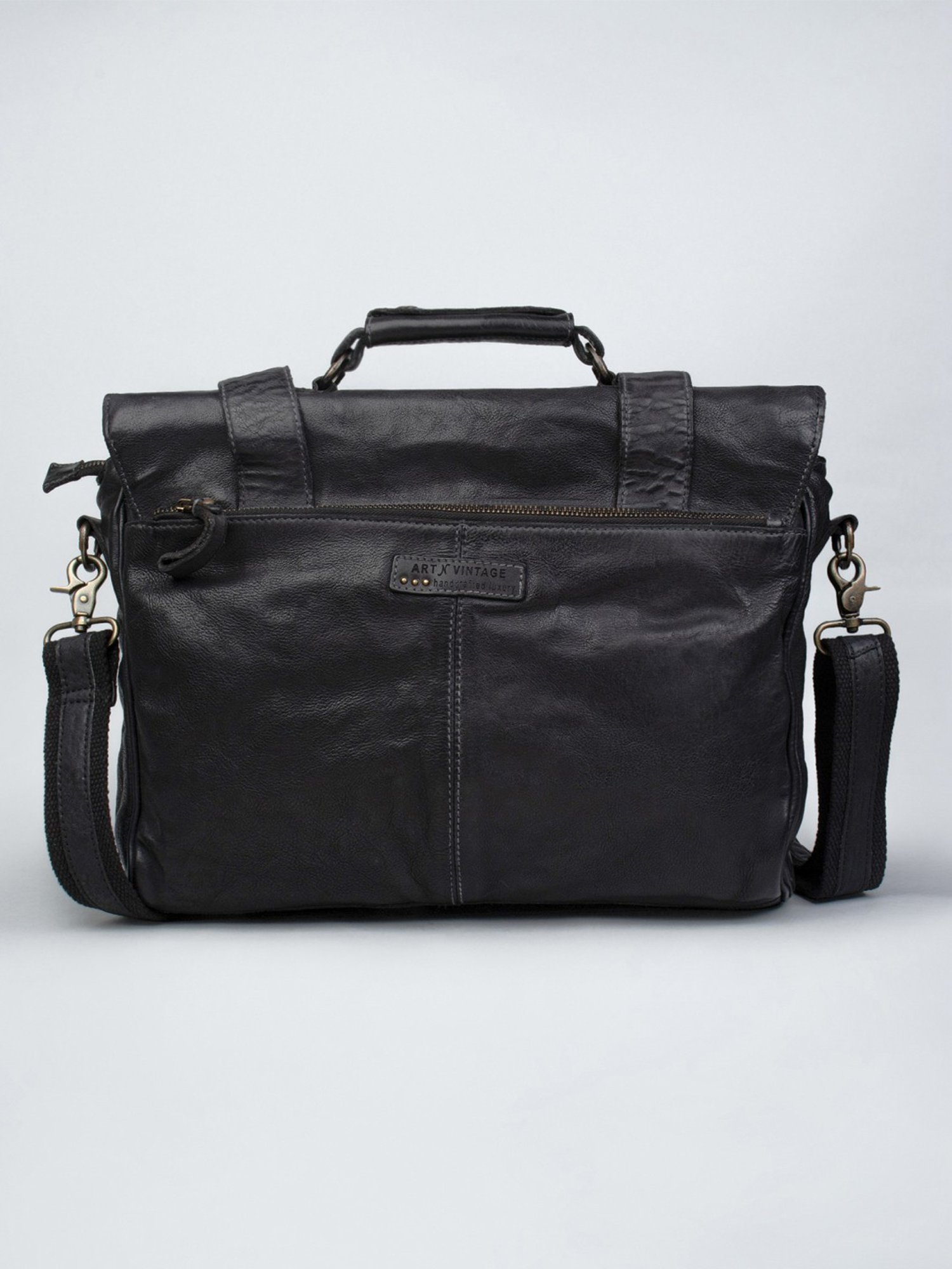 Art N Vintage Axel Black Leather Solid Large Laptop Messenger Bag