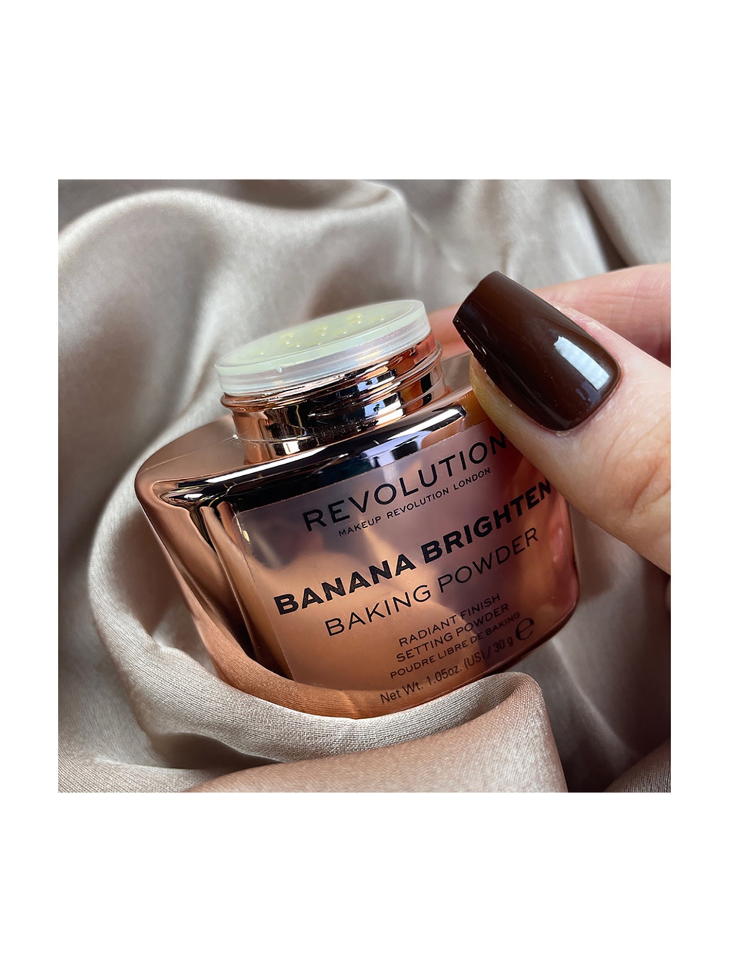 Makeup Revolution Banana Brighten Baking Powder - 30 gm