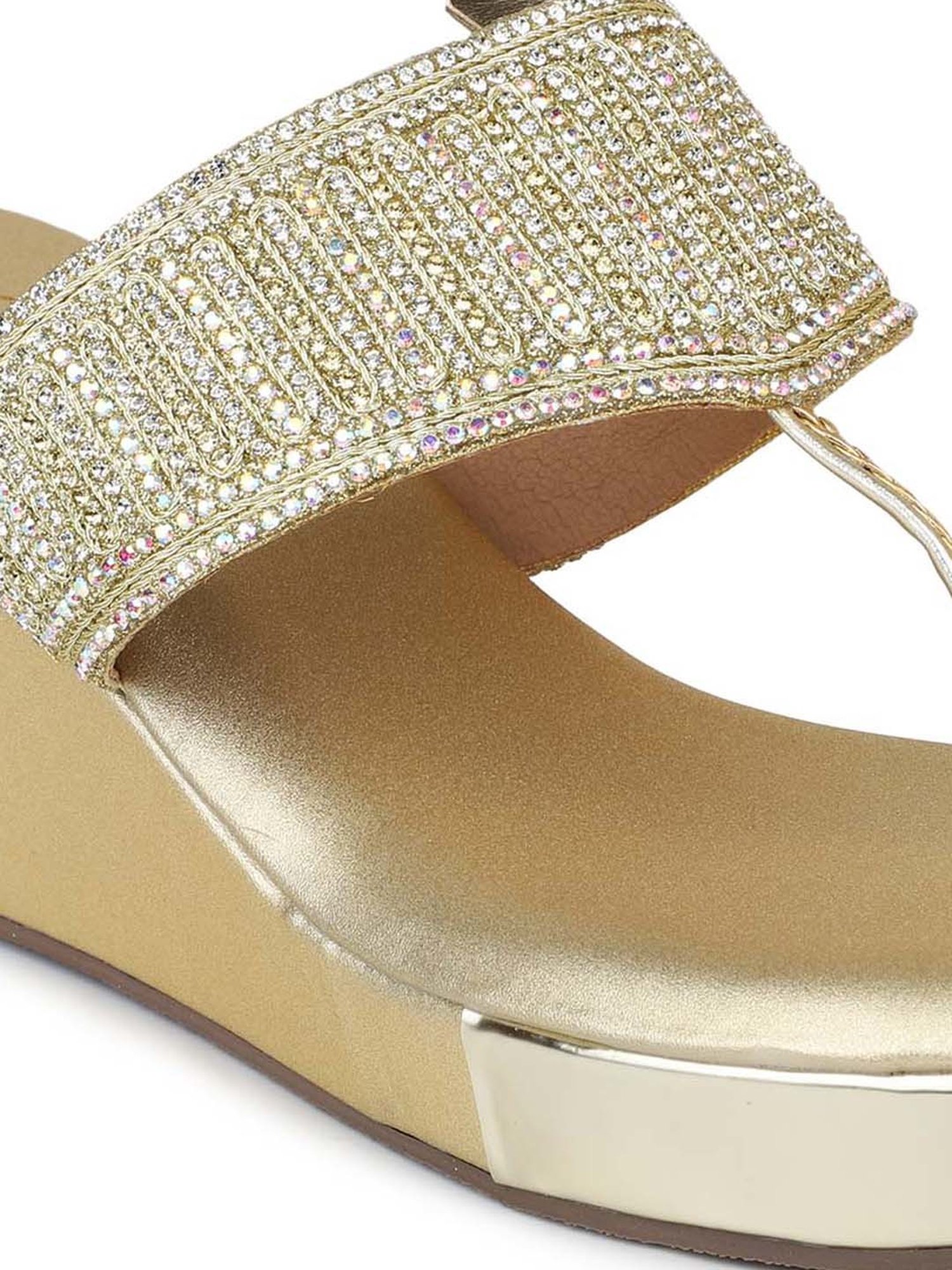 Inc 5 Women's Gold Toe Ring Wedges