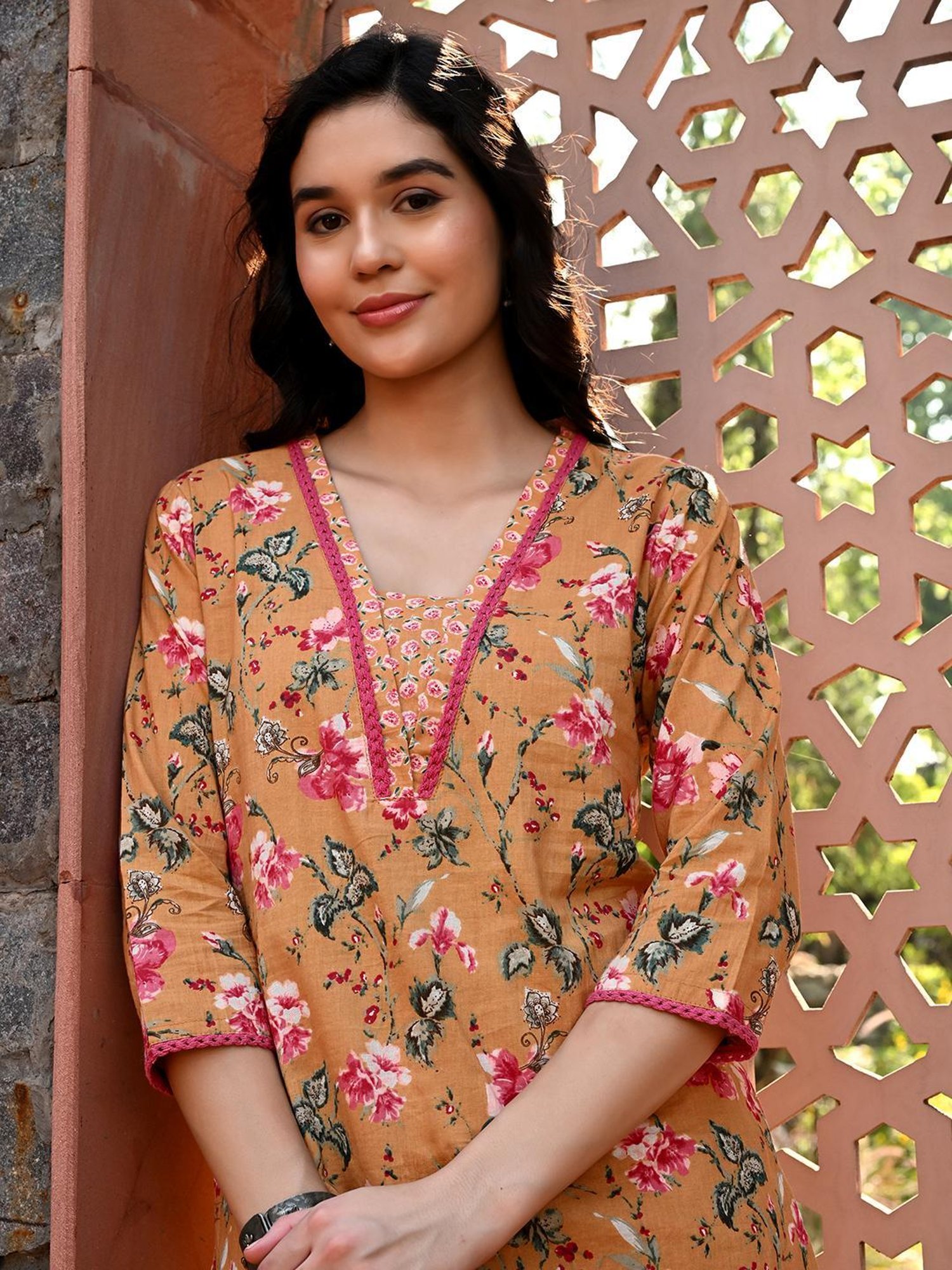 DECKEDUP Orange & Pink Floral Print Kurta With Pants & Dupatta