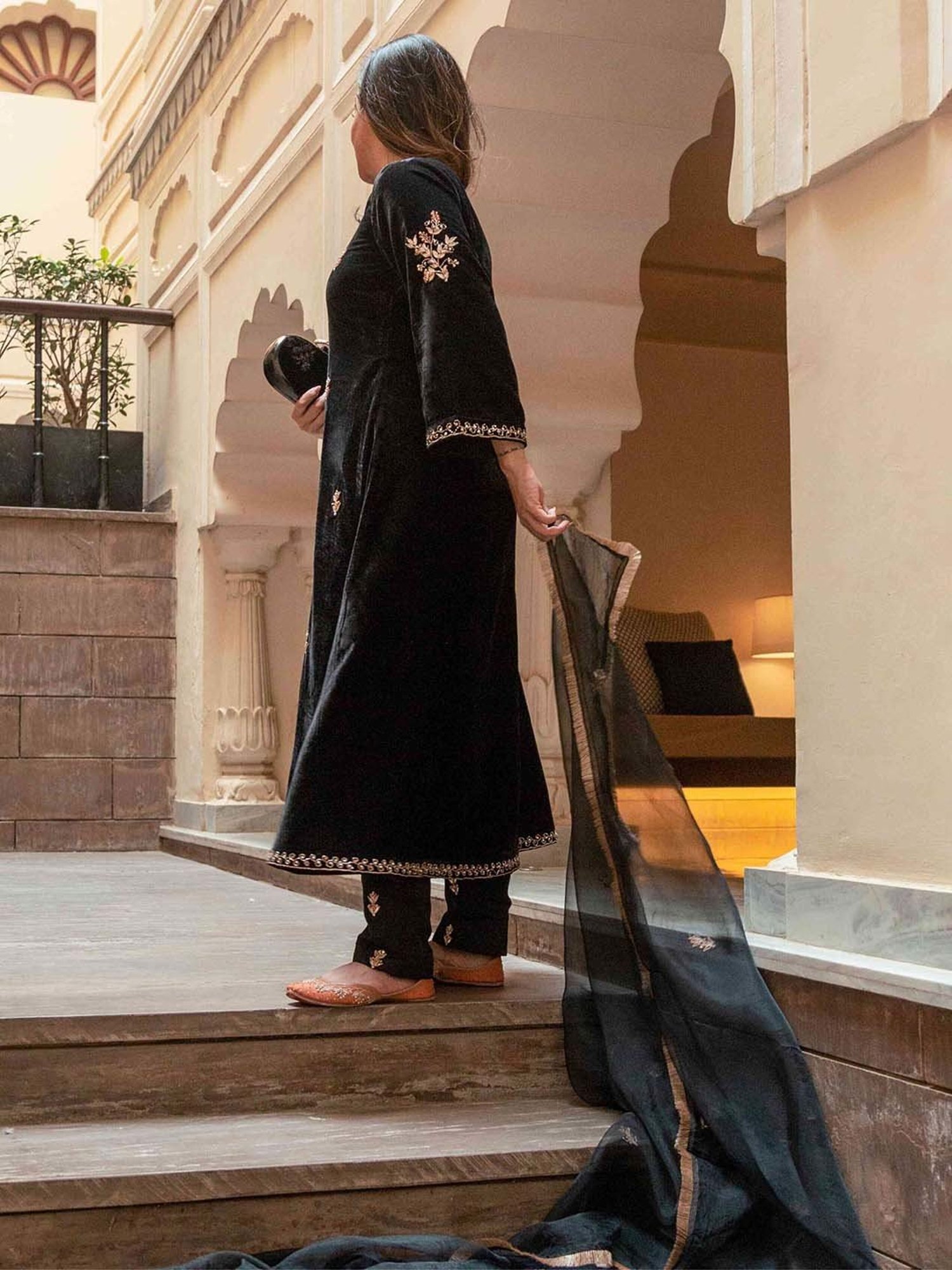 AACHHO Slate Black Velvet Handcrafted Suit Set