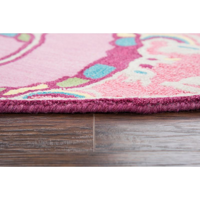 2'6"X3'4" Tufted Seahorses Oval Accent Rug Pink - Rizzy Home