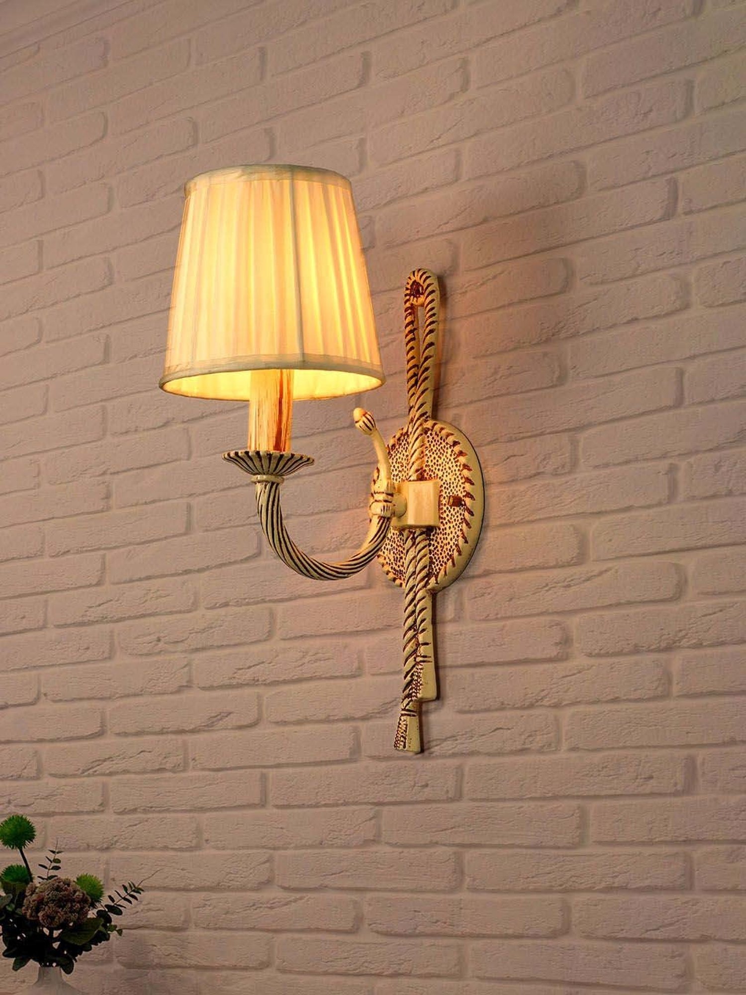 FOS LIGHTING White Aluminium Wall Lamp With Pleated Fabric Shade