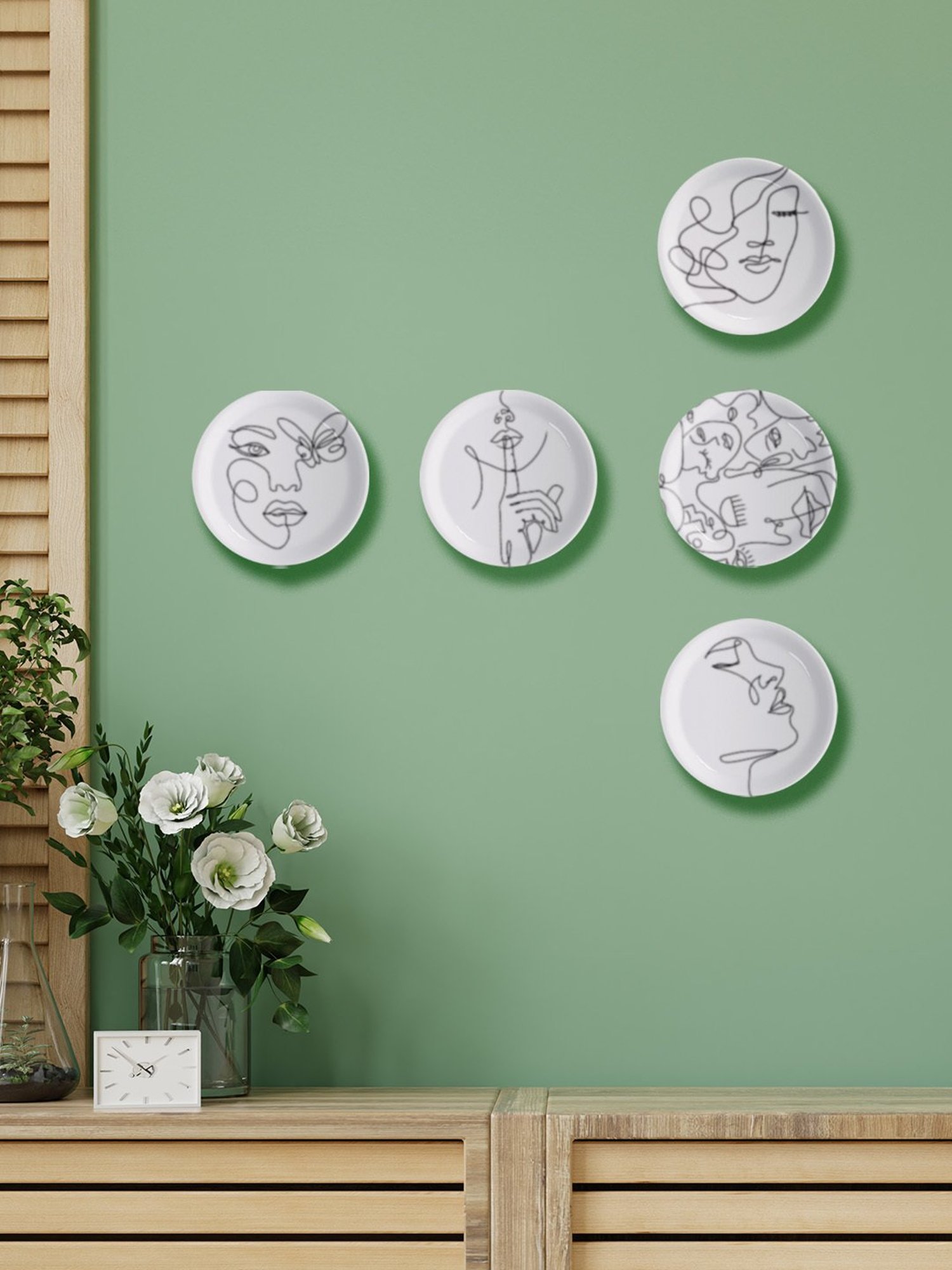 Nestroots Intertwined Elegance Black & White Porcelain&iquest;Decorative Wall Plate