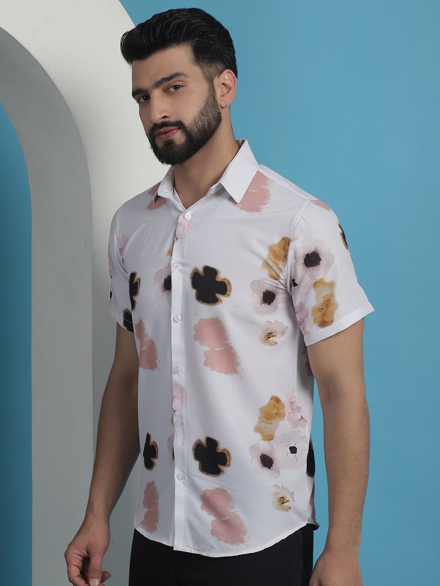 Indian Needle Peach Cotton Regular Fit Floral Print Shirt