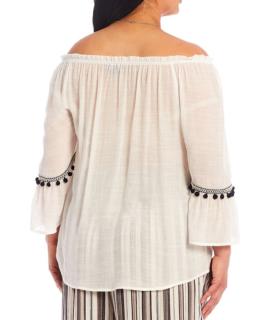 Democracy Plus Size Floral Print 3/4 Puff Sleeve V-Neck Knit Top