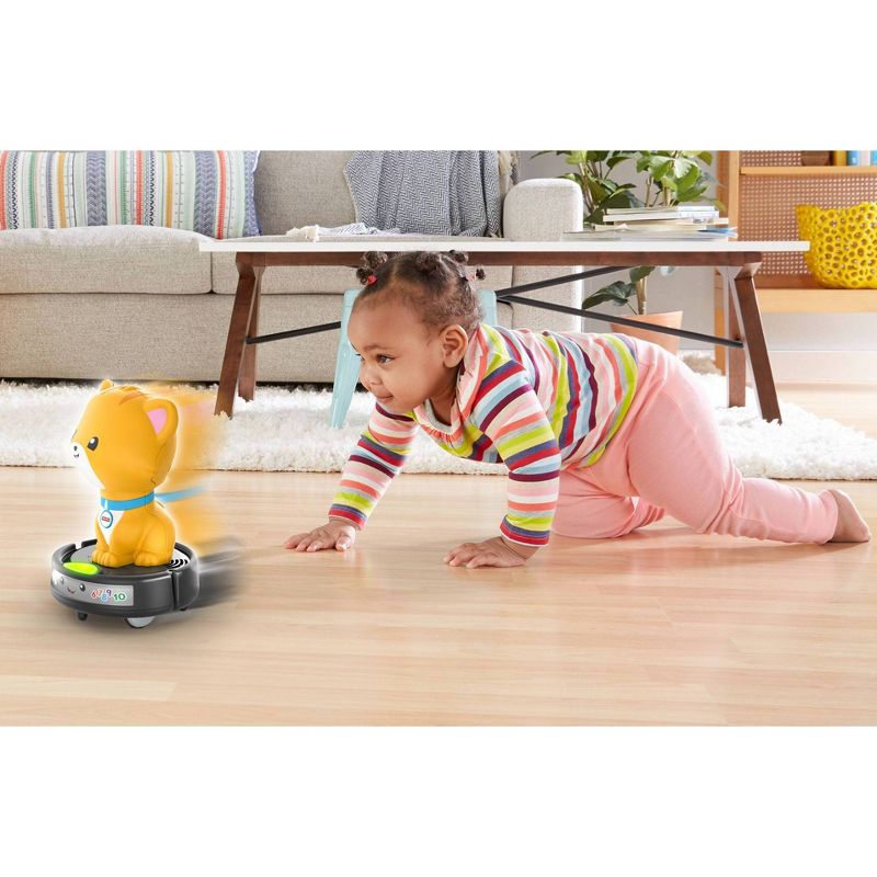 Fisher-Price Laugh & Learn Crawl-after Cat on a Vac