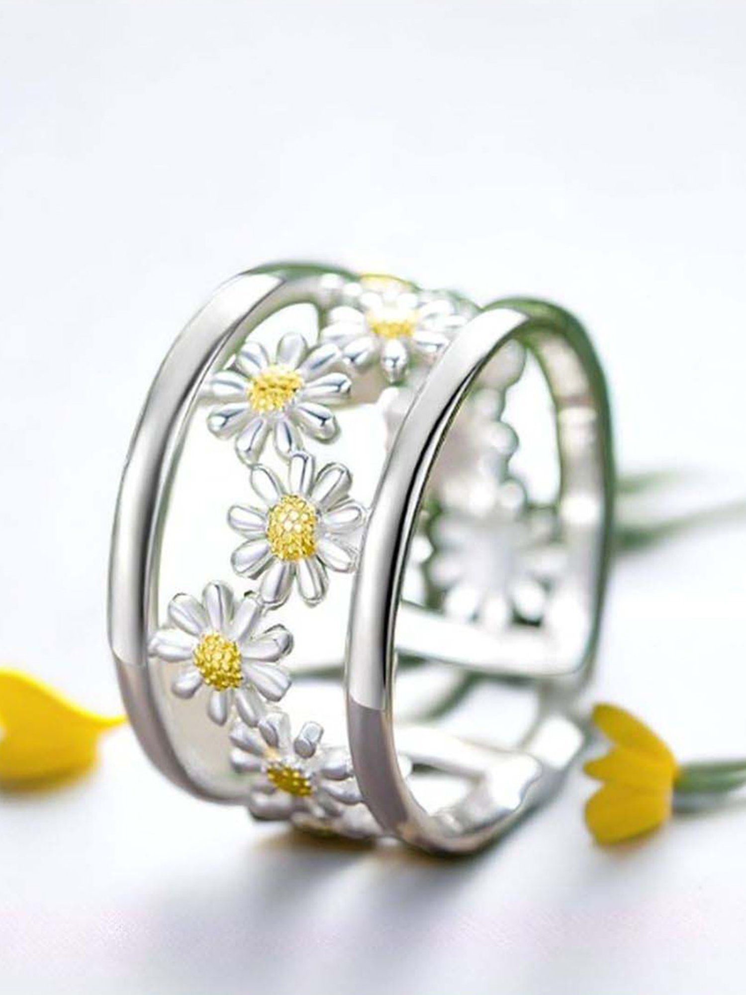 Rihi by P.C. Chandra Jewellers 925 Silver Daisy Silver Ring for Women & Girls