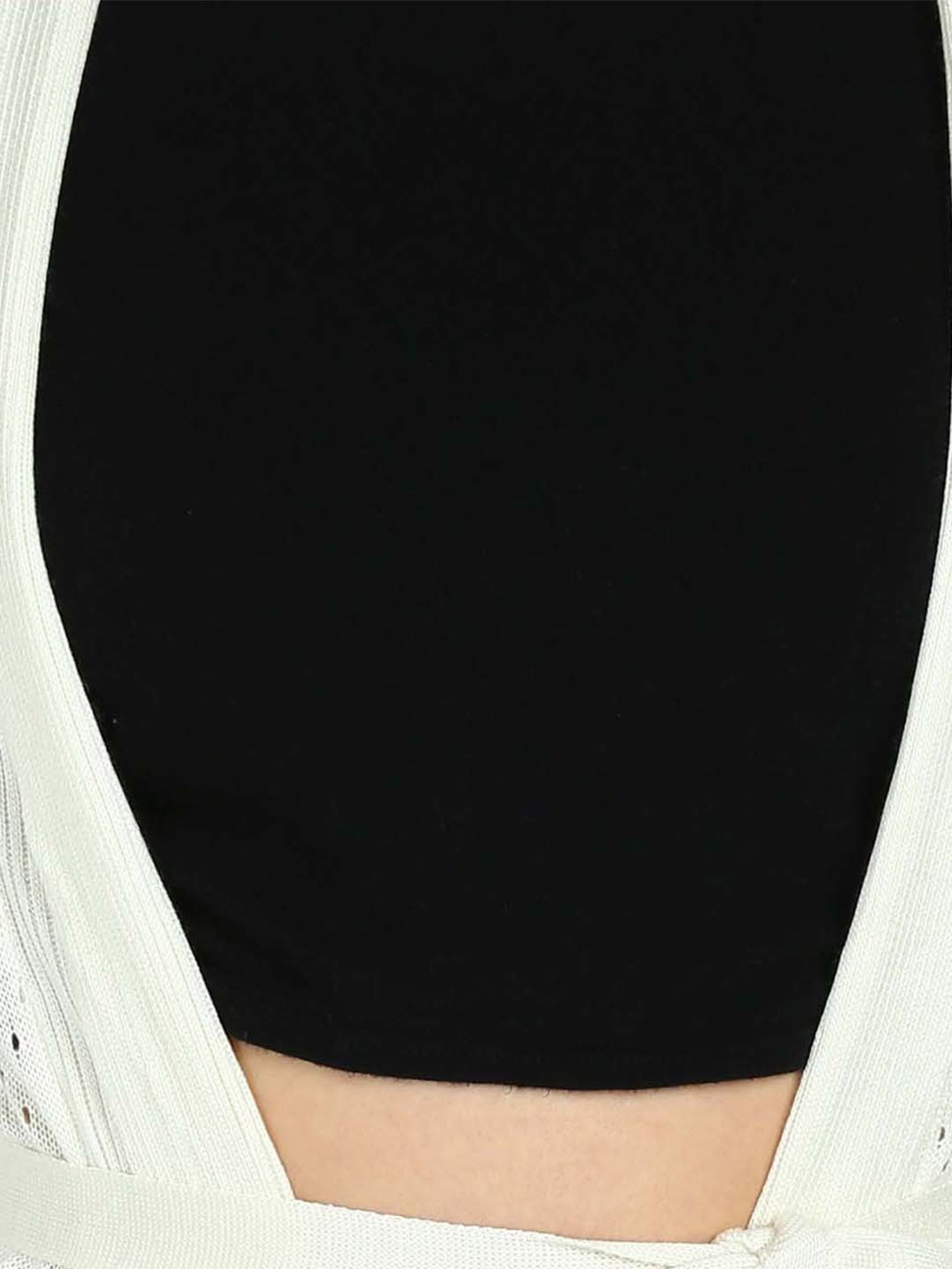 NEUDIS White Self Pattern Long Shrug