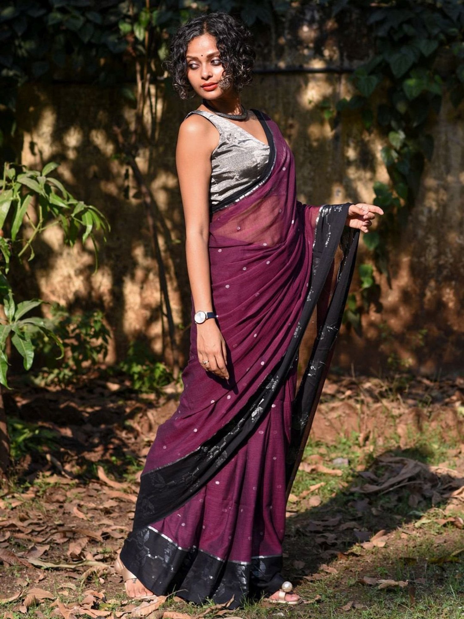 Suta Purple Cotton Woven Saree Without Blouse
