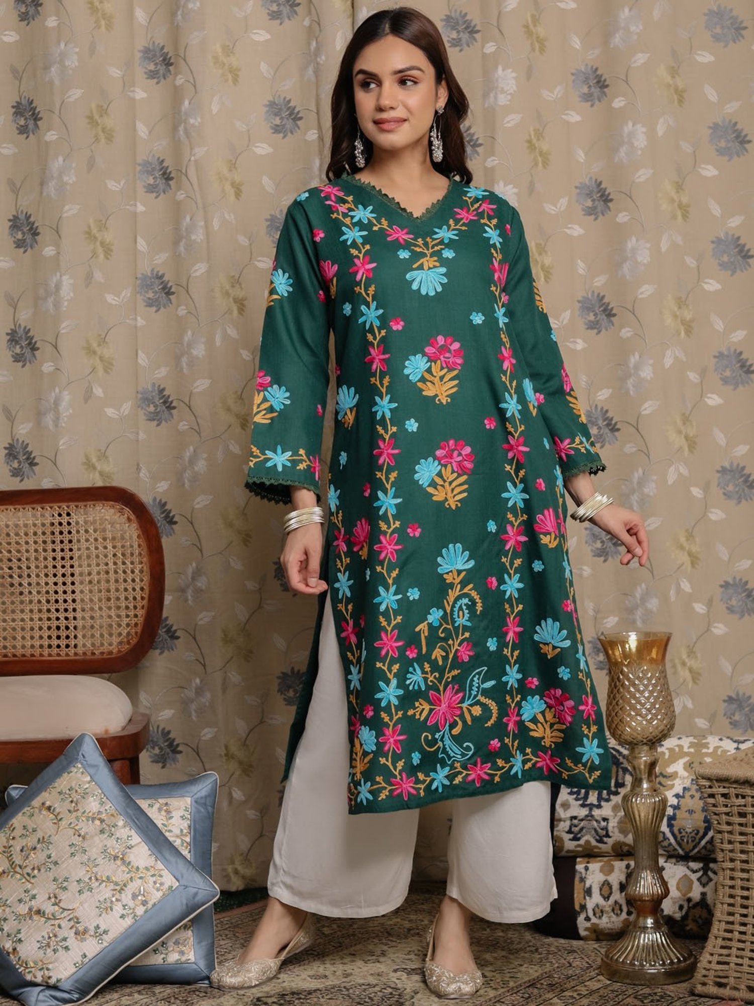 House of Kari Falak Kashmiri Long Kurta  Green