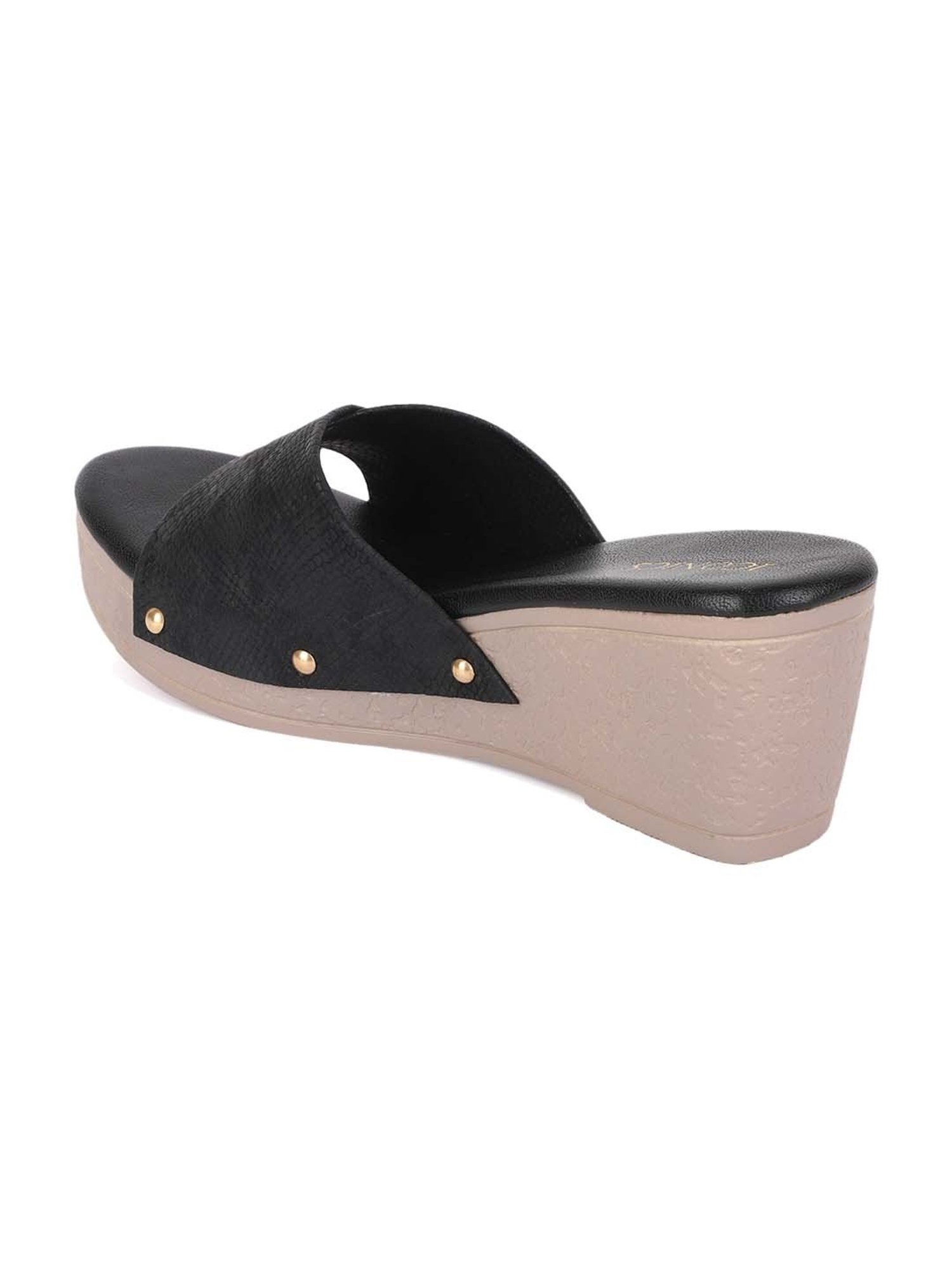 Iconics Women's Black Casual Wedges
