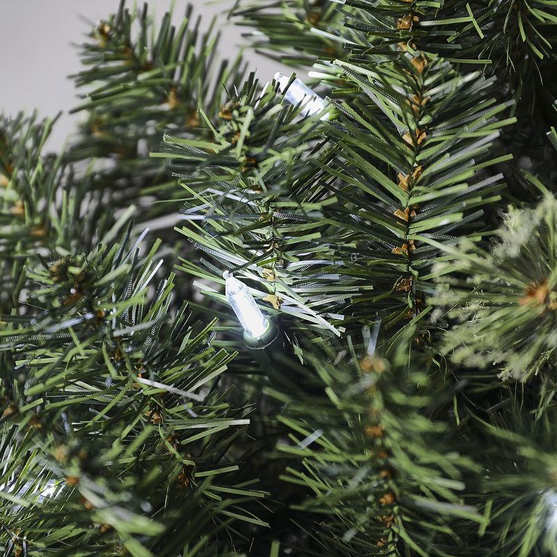 Home Heritage Large 72 Inch 150 PVC Foliage Tips Prelit Cashmere Christmas Wreath with Cool White Battery Operated 320 Bulb LED Lights