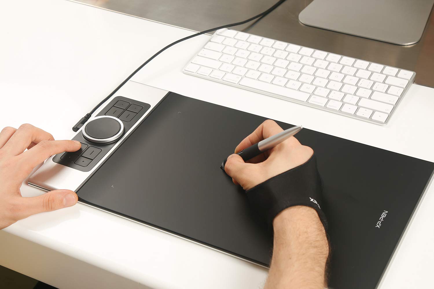 XP-PEN Deco Pro Medium Graphics Drawing Tablet Ultrathin Digital Pen Tablet with Tilt Function Double Wheel and 8 Shortcut Keys 8192 Levels Pressure 11x6 Inch Working Area