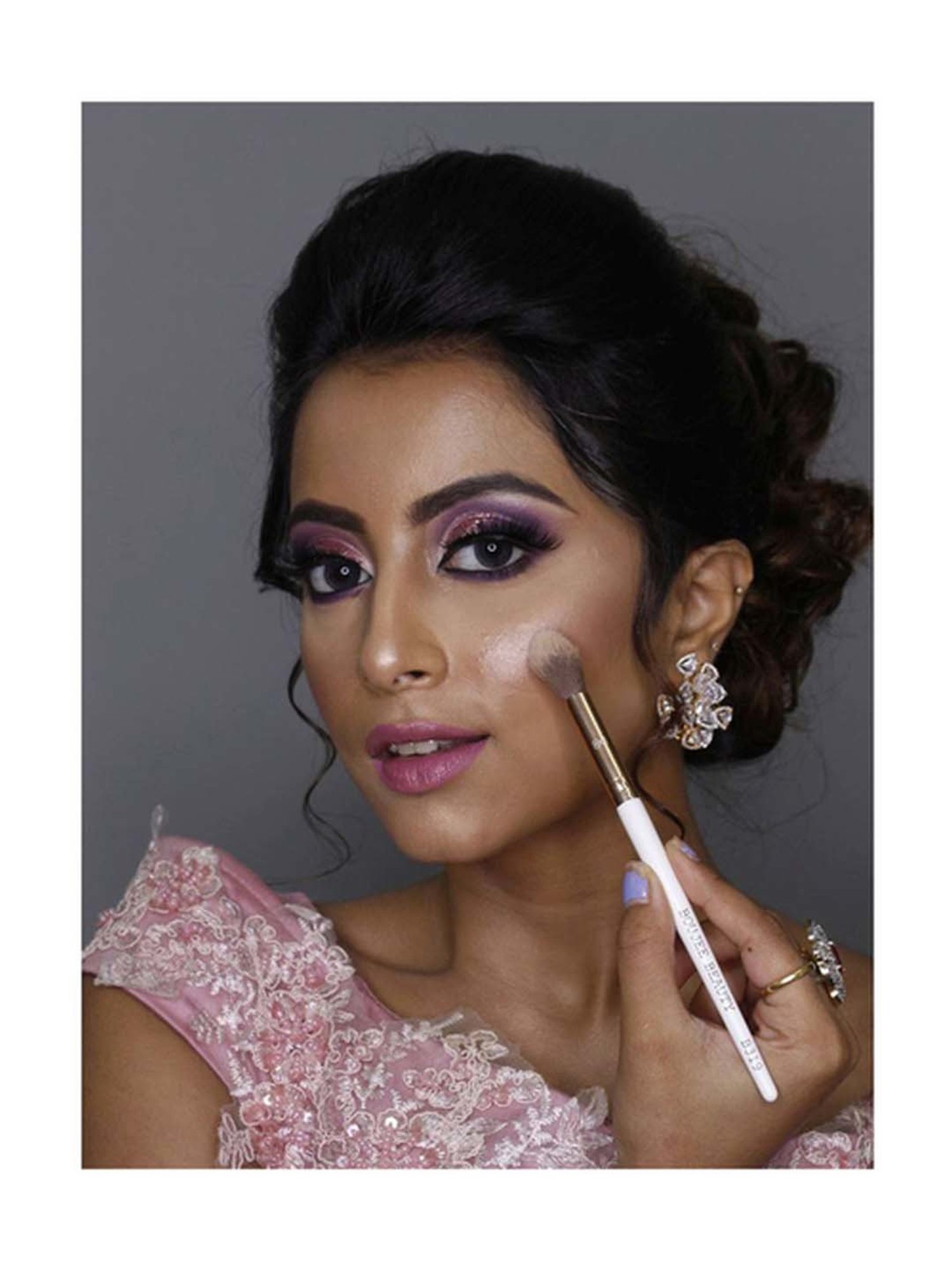 Boujee Beauty Fluffy Highlighter Brush B319