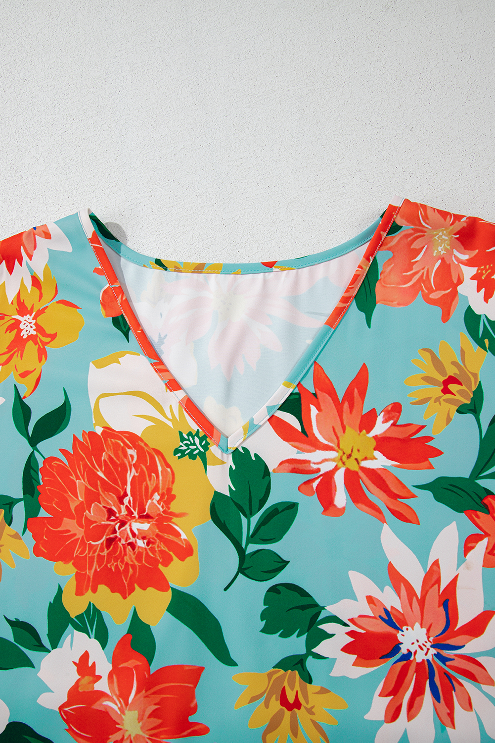 Rose Leopard Print V Neck Plus Size Tee