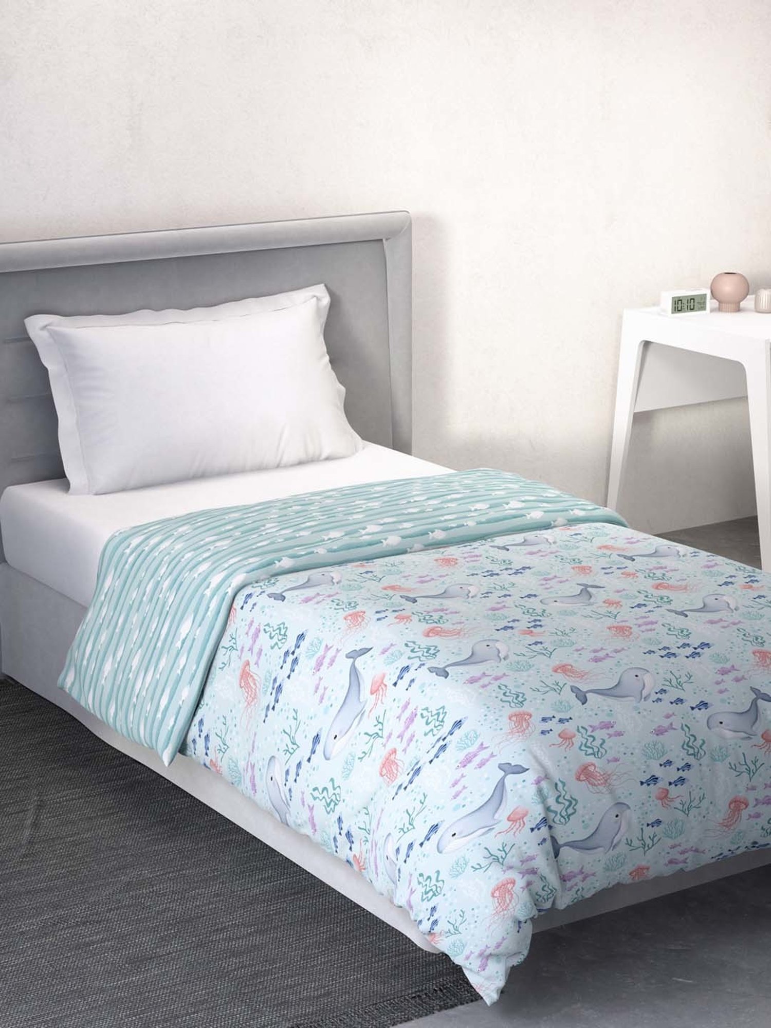 Ddecor Live beautiful Little Brats Blue 145 TC Cotton Single Reversible Dohar