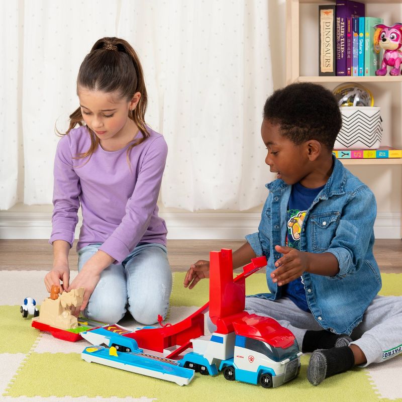 PAW Patrol Launch'N Haul Patroller Transforming Track Set