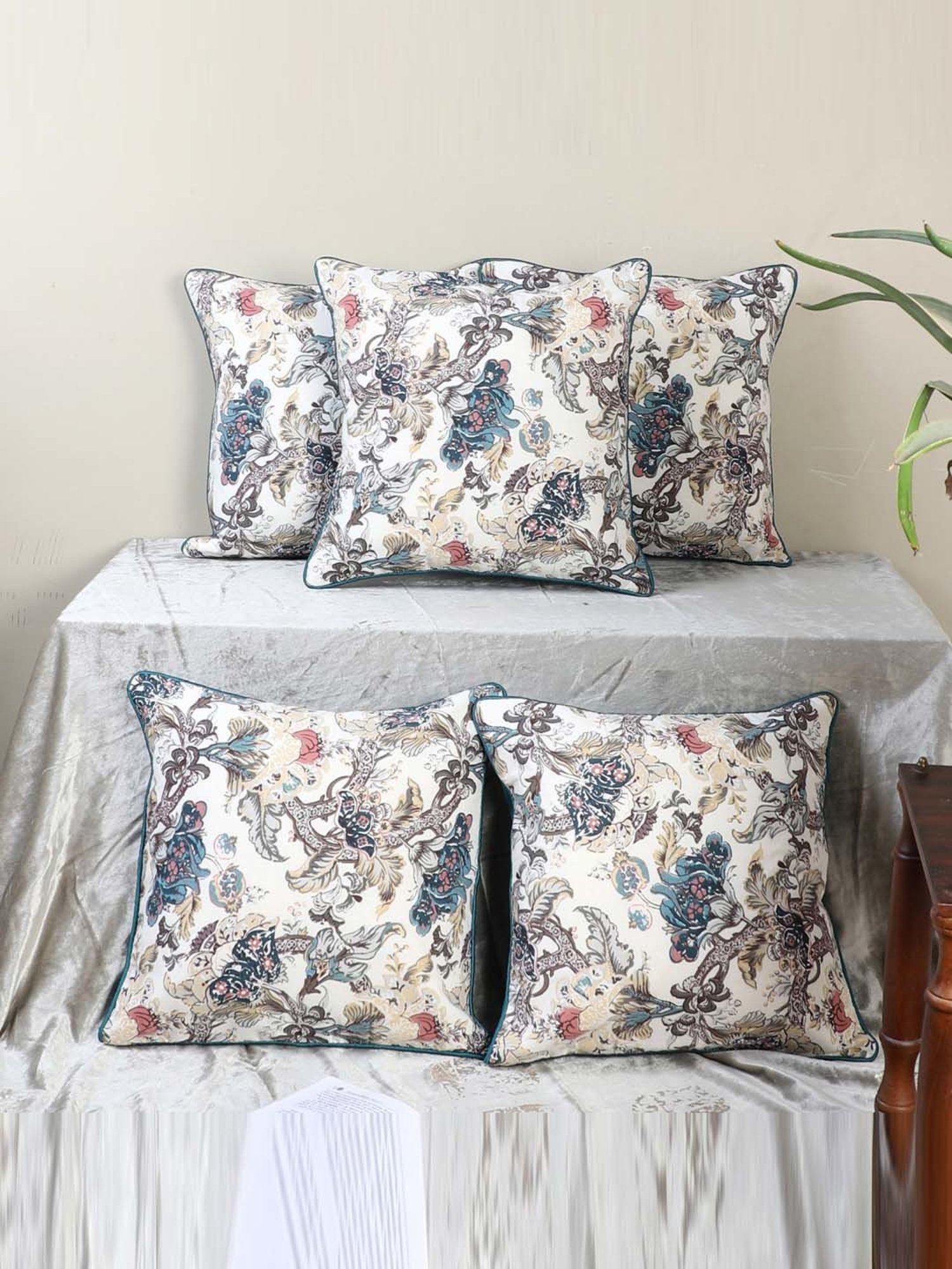 MFD HOME Furnishing Multicolour Cotton Cushion Cover - Set of 5