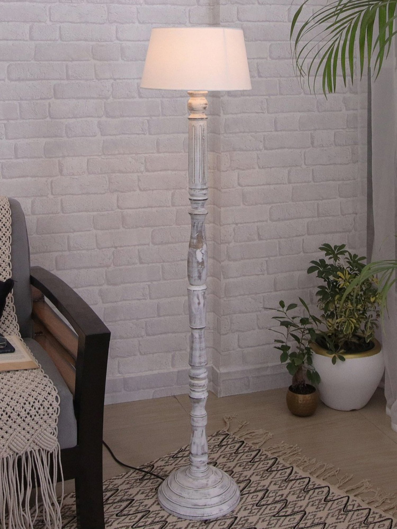 Homesake 'Antique' White & Brown Wood Tall Floor Lamp With Shade & Bulb - Set of 1