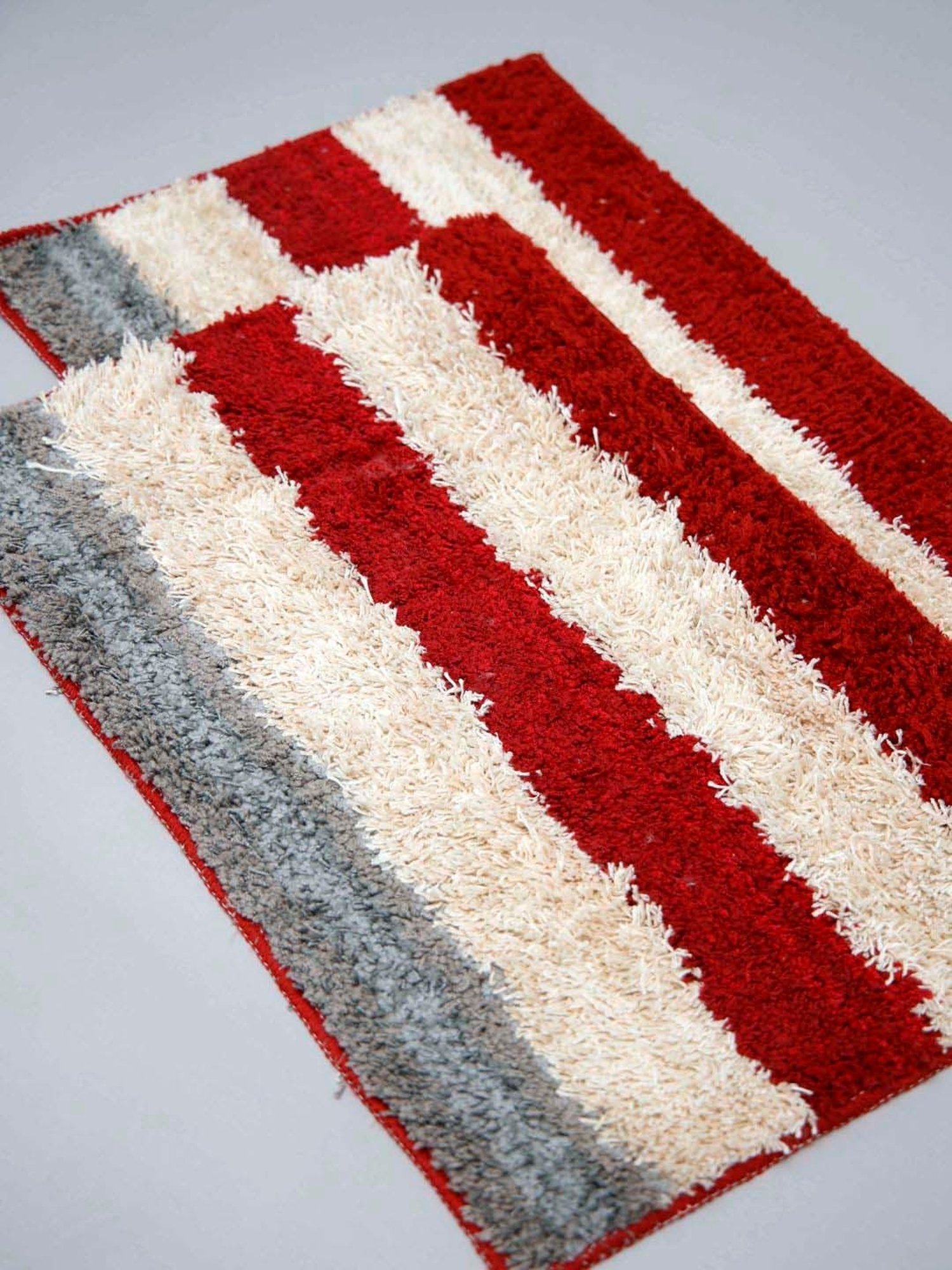 Ariana Multicolor Microfibre 1600 GSM Medium Anti-Skid Supersoft Bath Mat - Set of 2