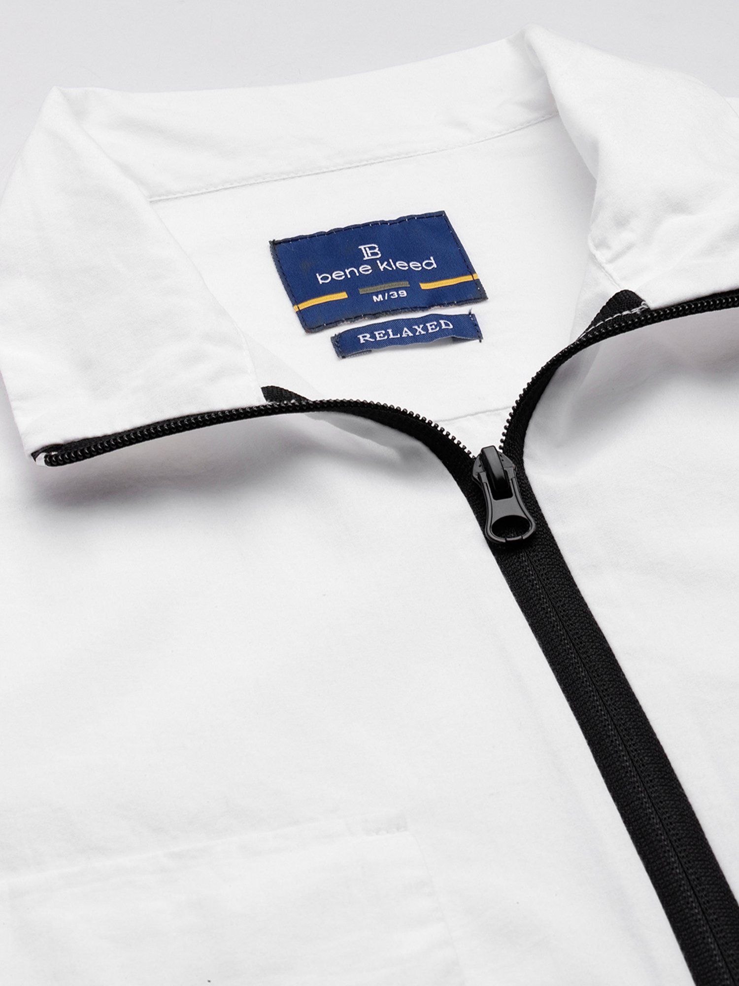 Bene Kleed White Relaxed Fit Cotton Shirt