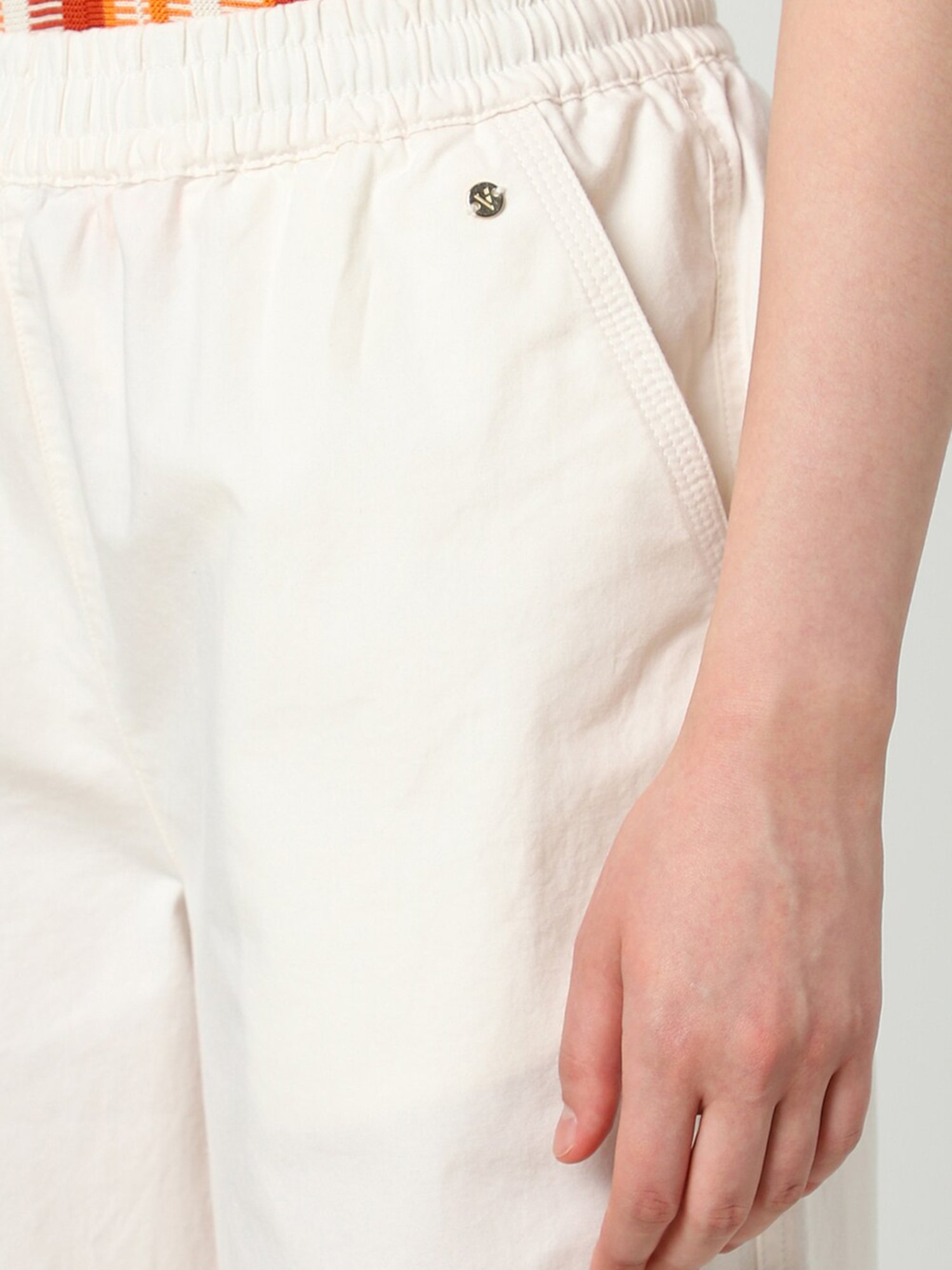 KENDALL + KYLIE Black Mid Rise Bootcut Pants