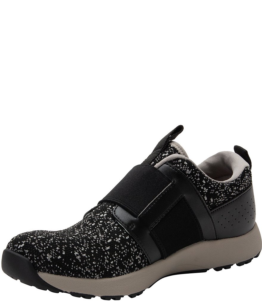 Traq by Alegria Volition Snake Dream Fit Knit Pedometer Slip-On Stretch Sneakers